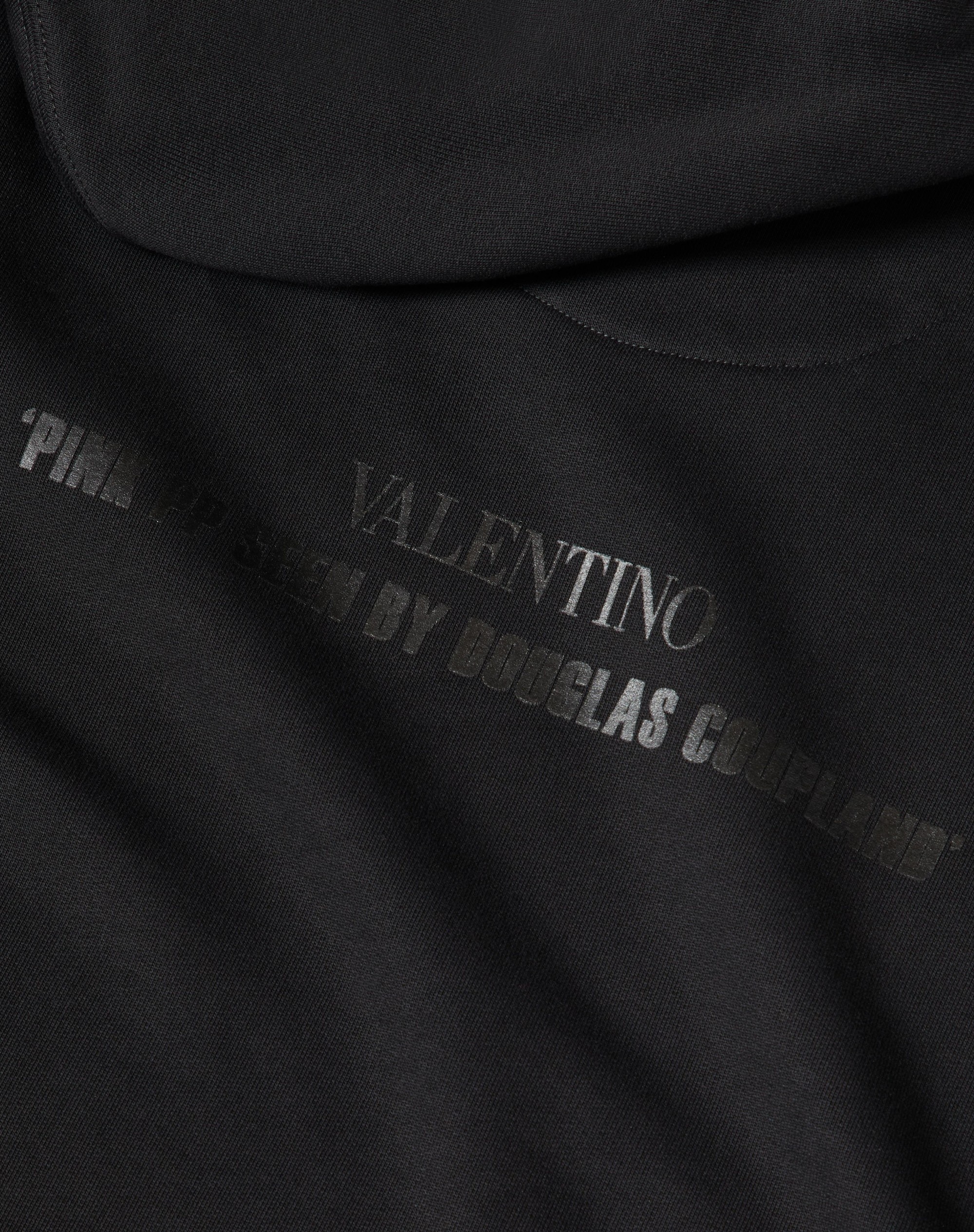 COTTON SWEATSHIRT WITH « WE ALL HAVE SECRET MESSAGES HIDDEN WITHIN US » PRINT BY DOUGLAS COUPLAND - 5