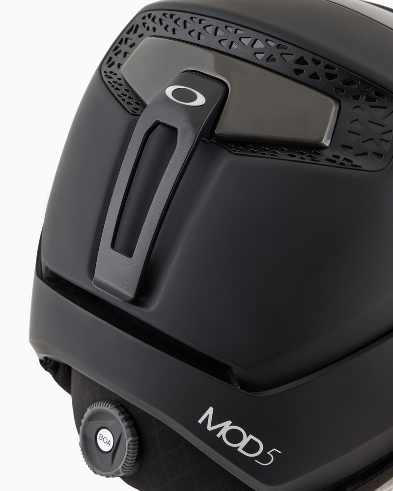 SPORTS ACCESSORIES 4