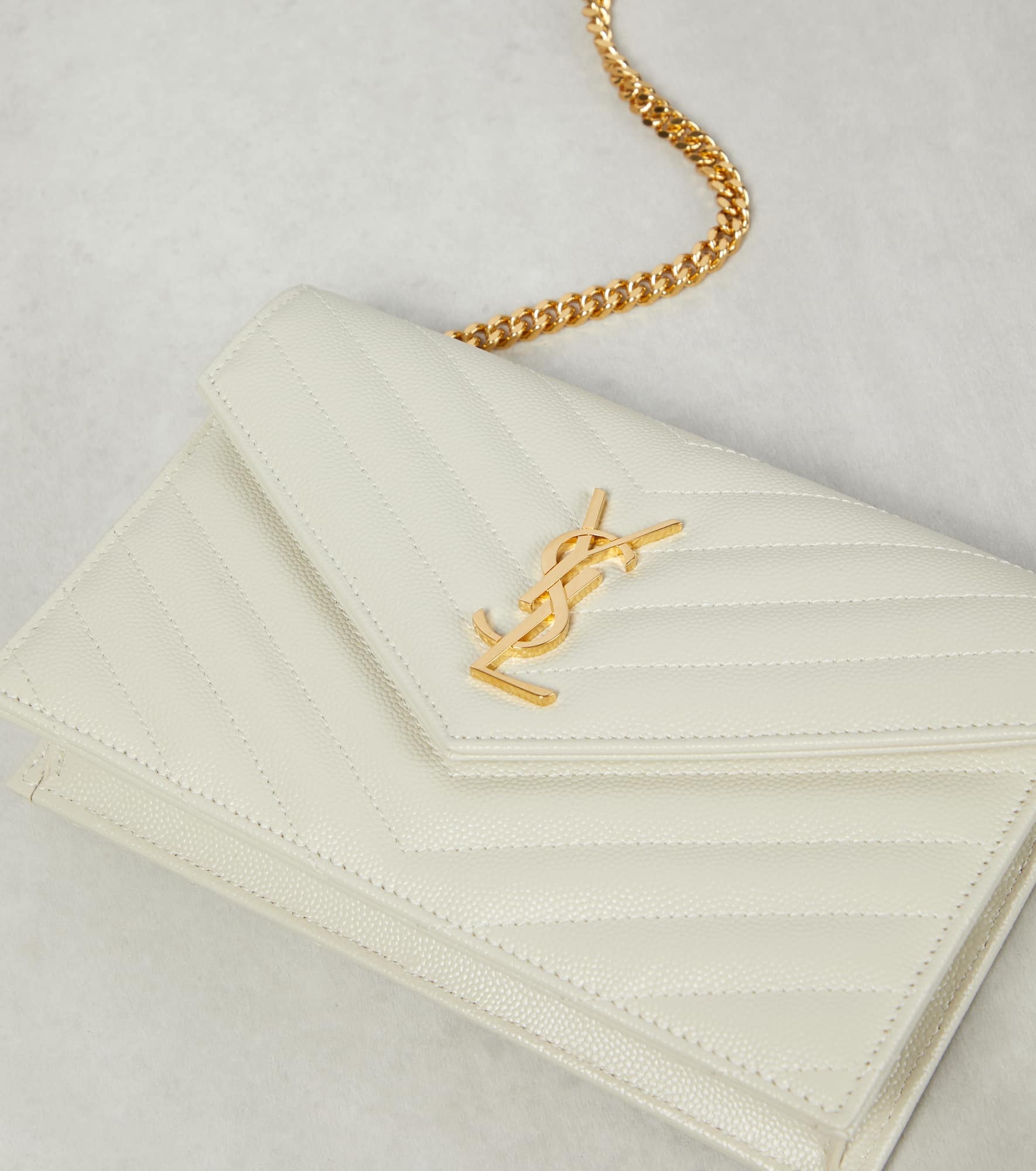 Cassandre matelassé envelope leather wallet on chain - 6
