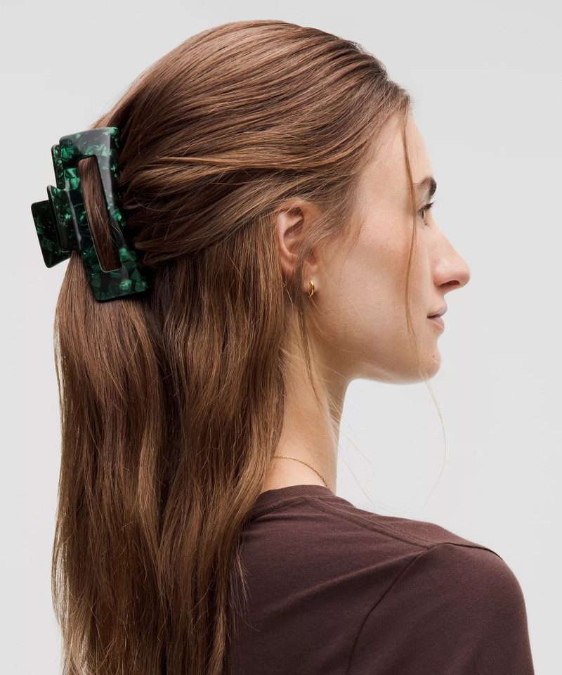 lululemon Extra Large Claw Hair Clip outlook