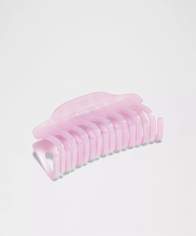 lululemon Jumbo Claw Clip outlook