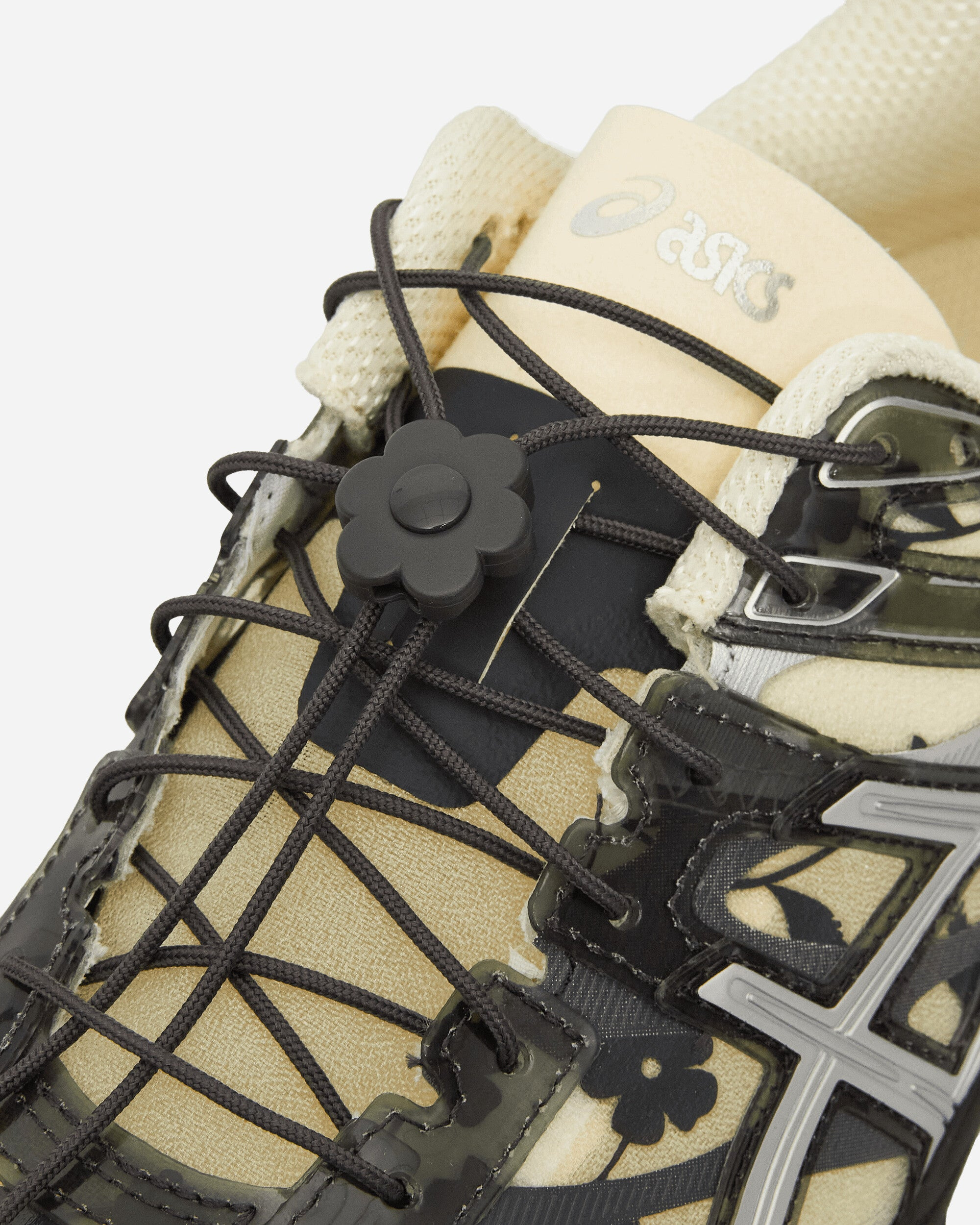 GEL-Cumulus 16 SSCB Sneakers Ivory / Black - 6