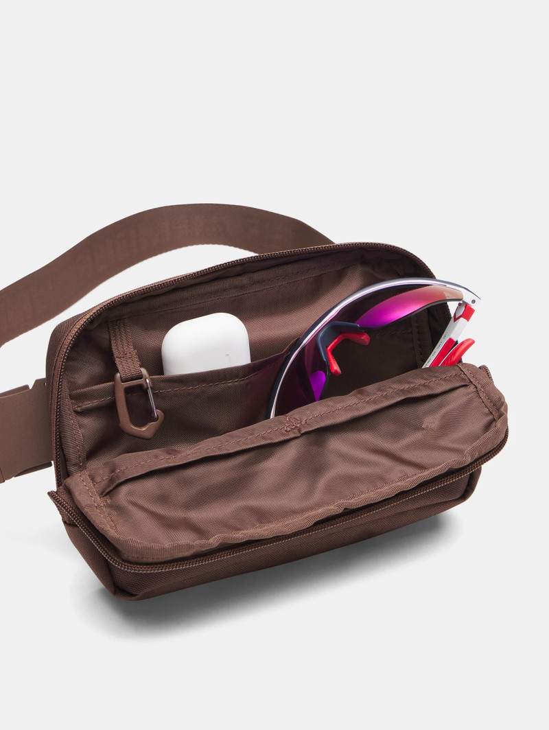 UA Essential 4