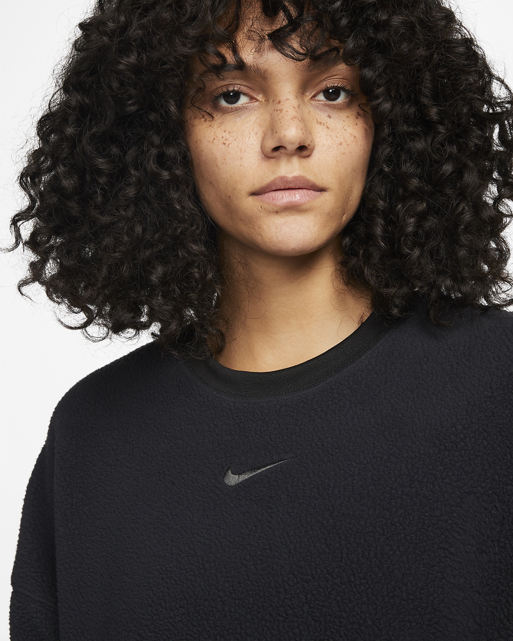 Nike Sportswear Plush Women's Oversized Crew-Neck Mod Crop Sweatshirt - 3