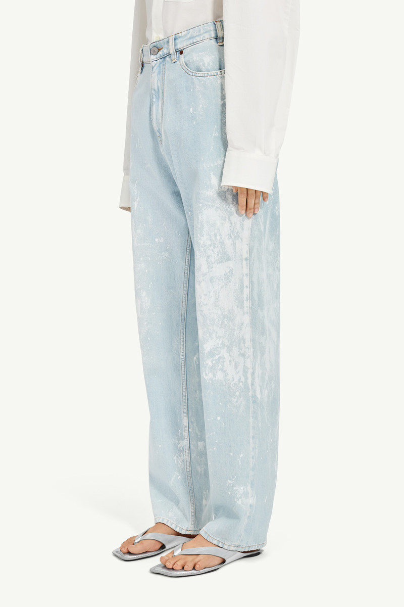 Straight-Leg Jeans 4