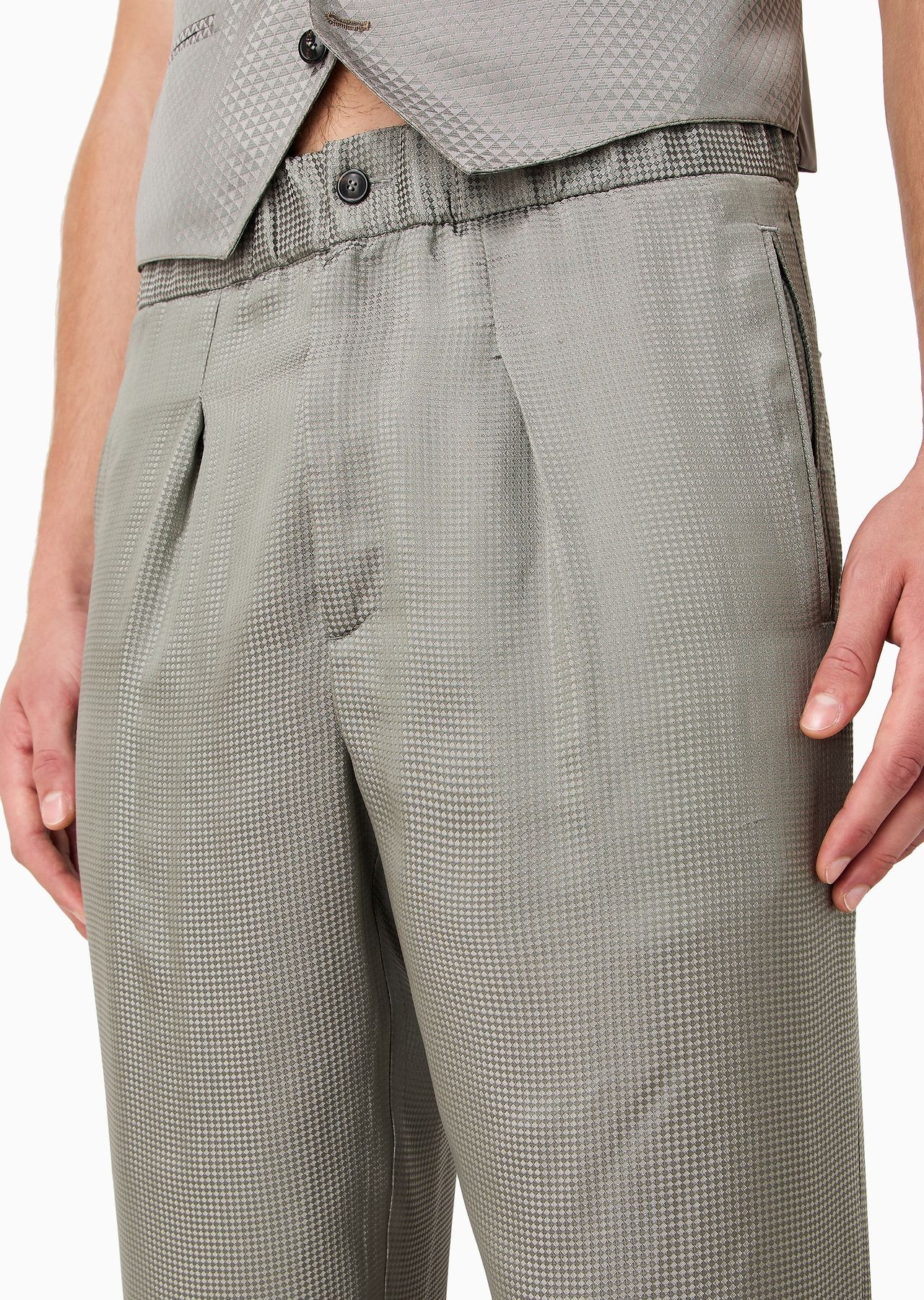 Jacquard viscose-blend single-darted trousers - 5