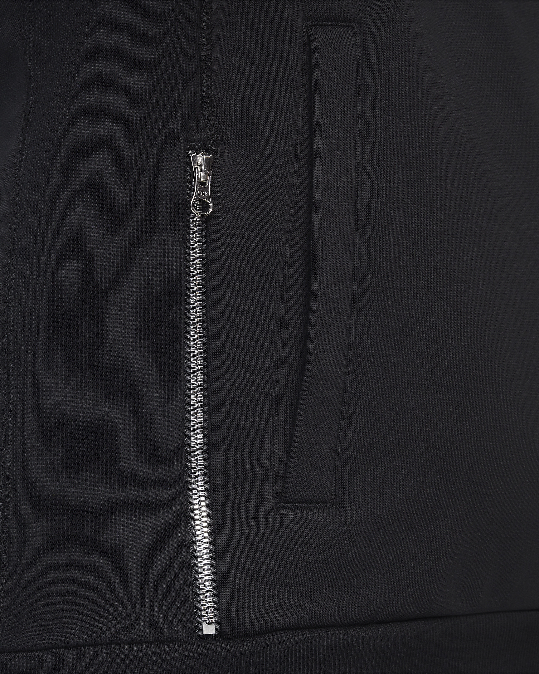 LeBron Standard Issue Men's Therma-FIT Basketball Jacket - 17