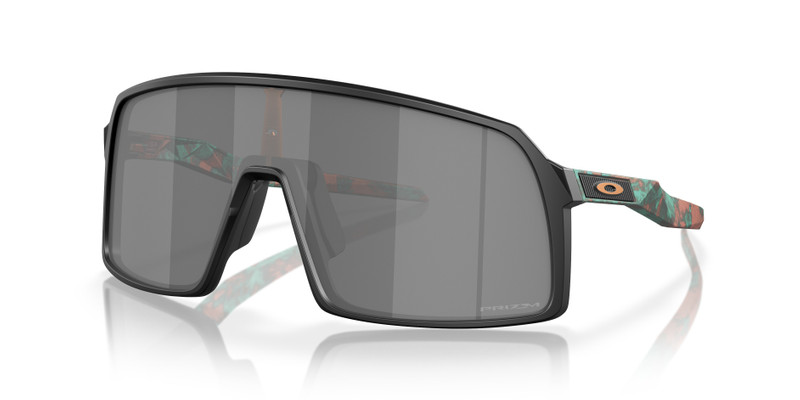 OAKLEY Sutro Coalesce Collection outlook