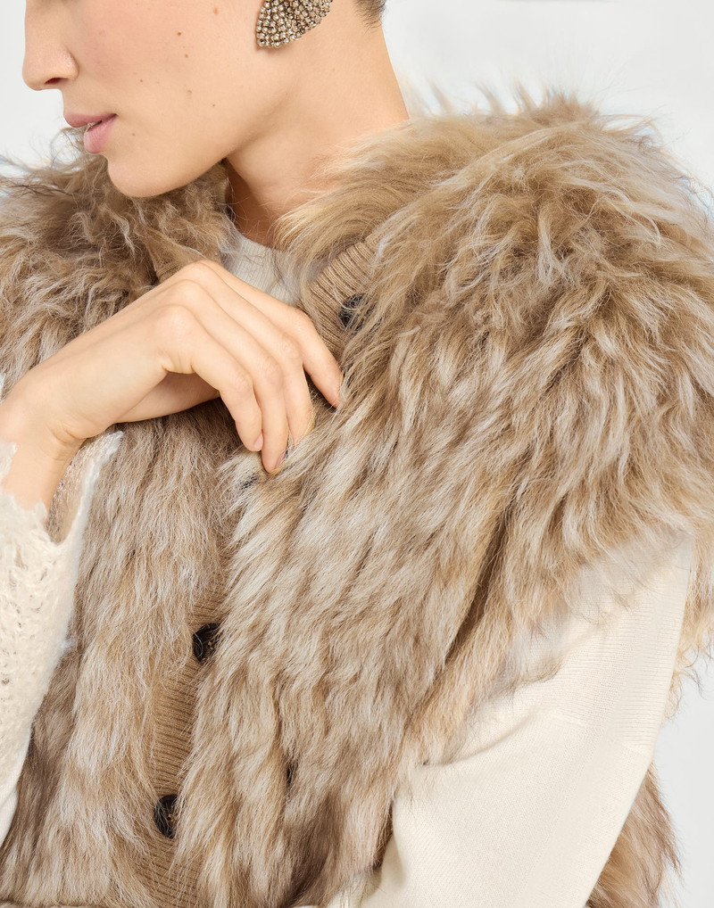 Cozy shearling hooded vest in cashmere 3