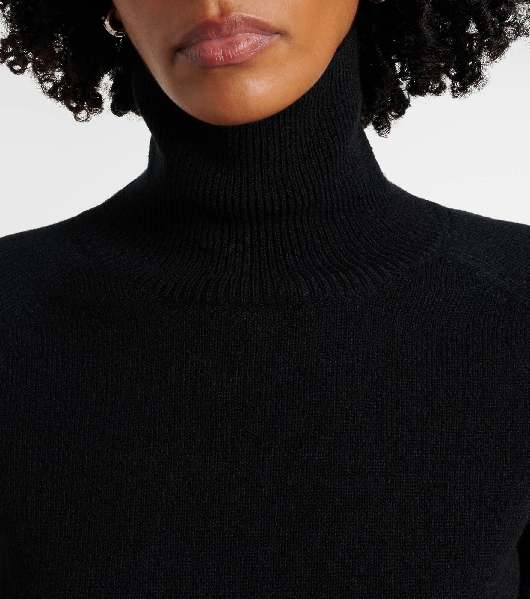 Wool turtleneck sweater - 5