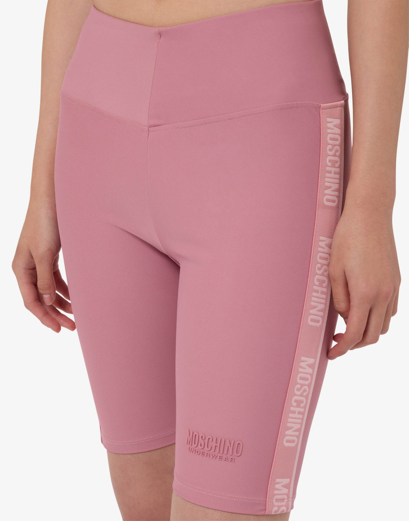 CYCLISTS IN TECHNICAL FABRIC 3