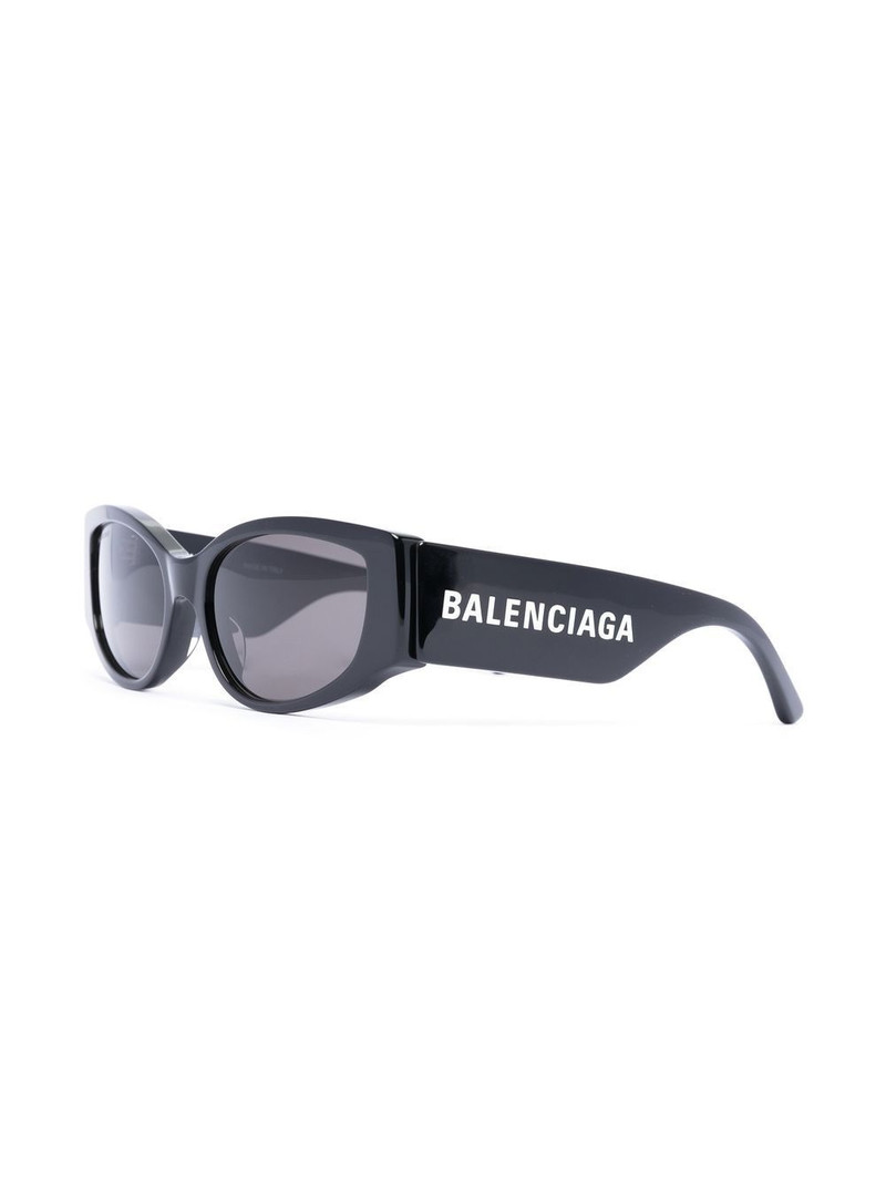 BALENCIAGA logo-print cat-eye sunglasses outlook