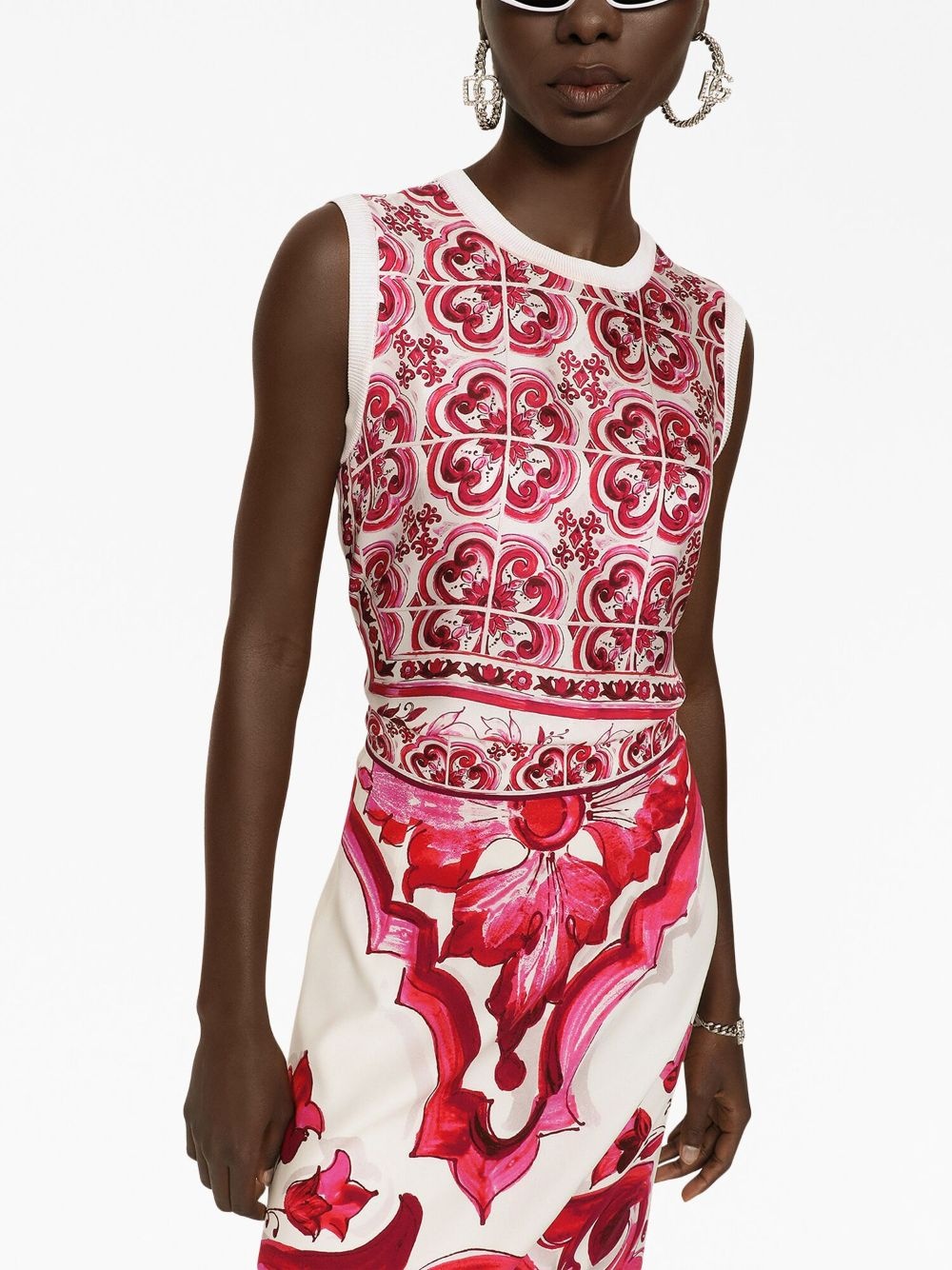 Majolica-print silk tank top - 5