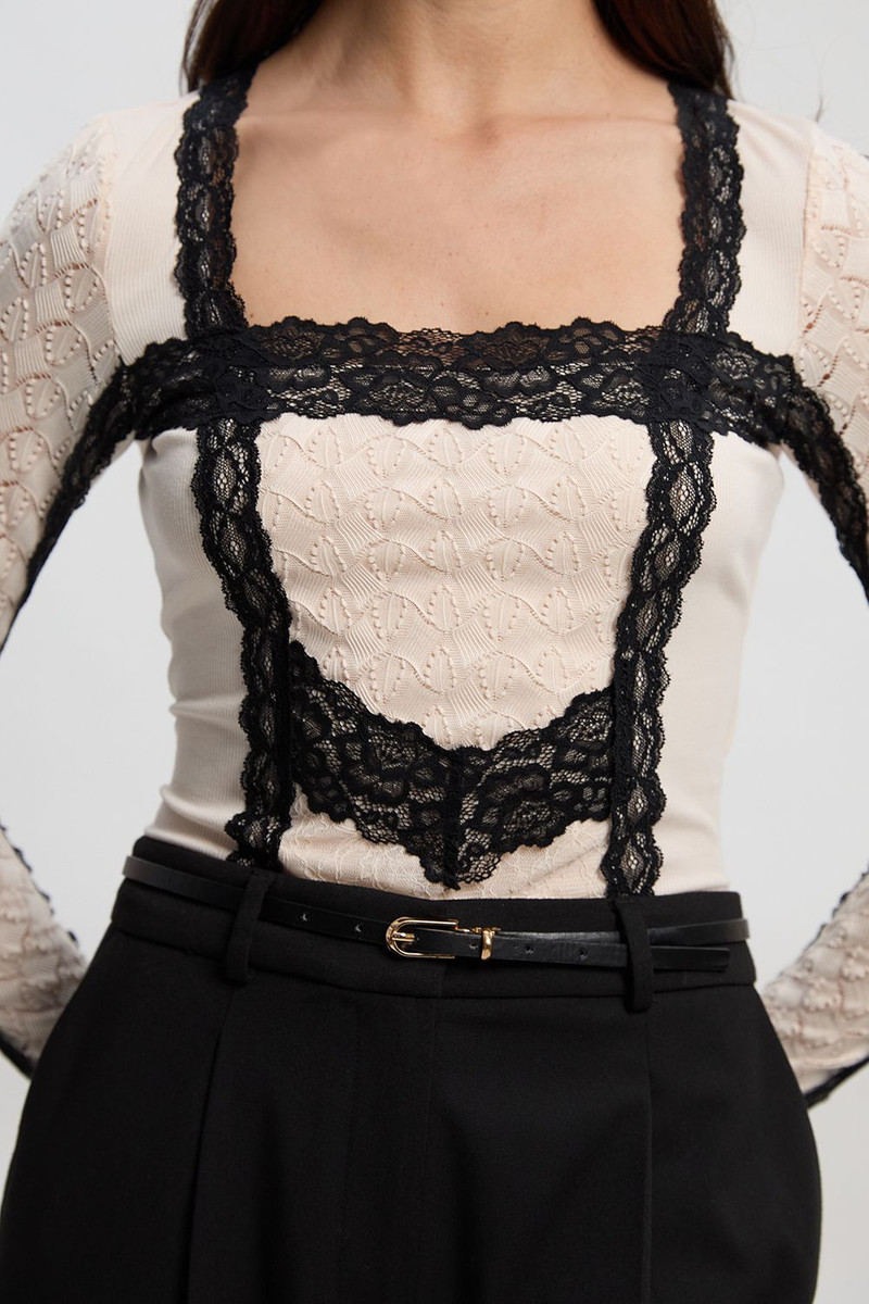 Lace Textured Scoop Neck Bodysuit 3