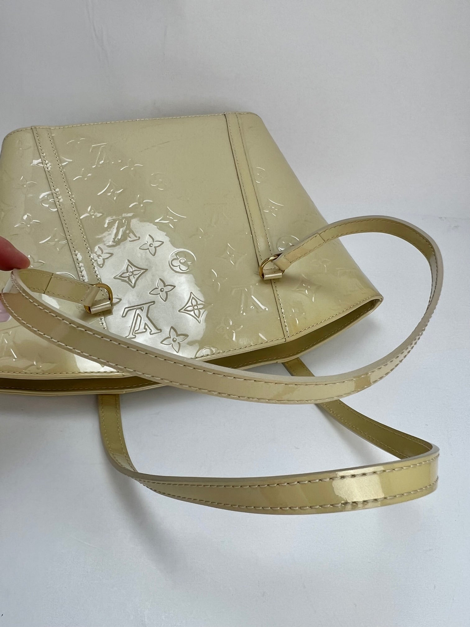 LOUIS VUITTON Monogram White Cream Vernis Avalon MM Tote Hand Shoulder Bag Pre owned - 13