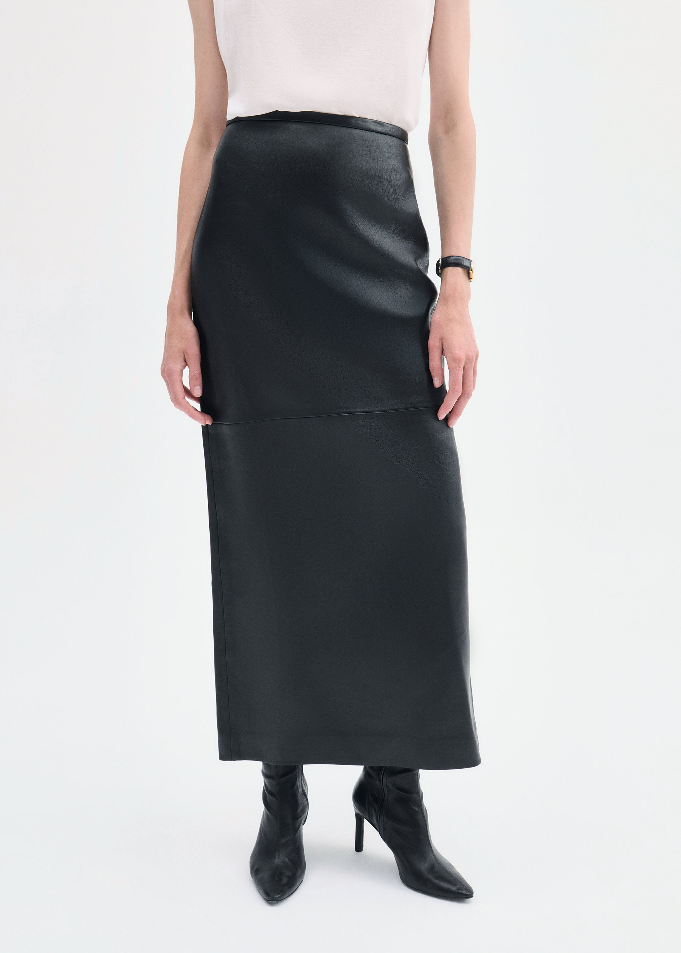 Full-Length Pencil Skirt in Leather - 3