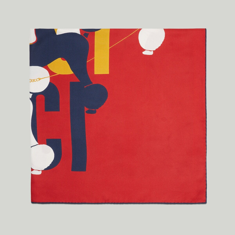 GUCCI Dog print silk twill carré outlook