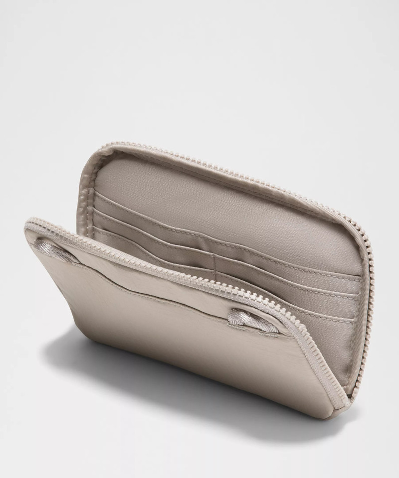 Multi-Pocket Tote Bag 19.5L 5