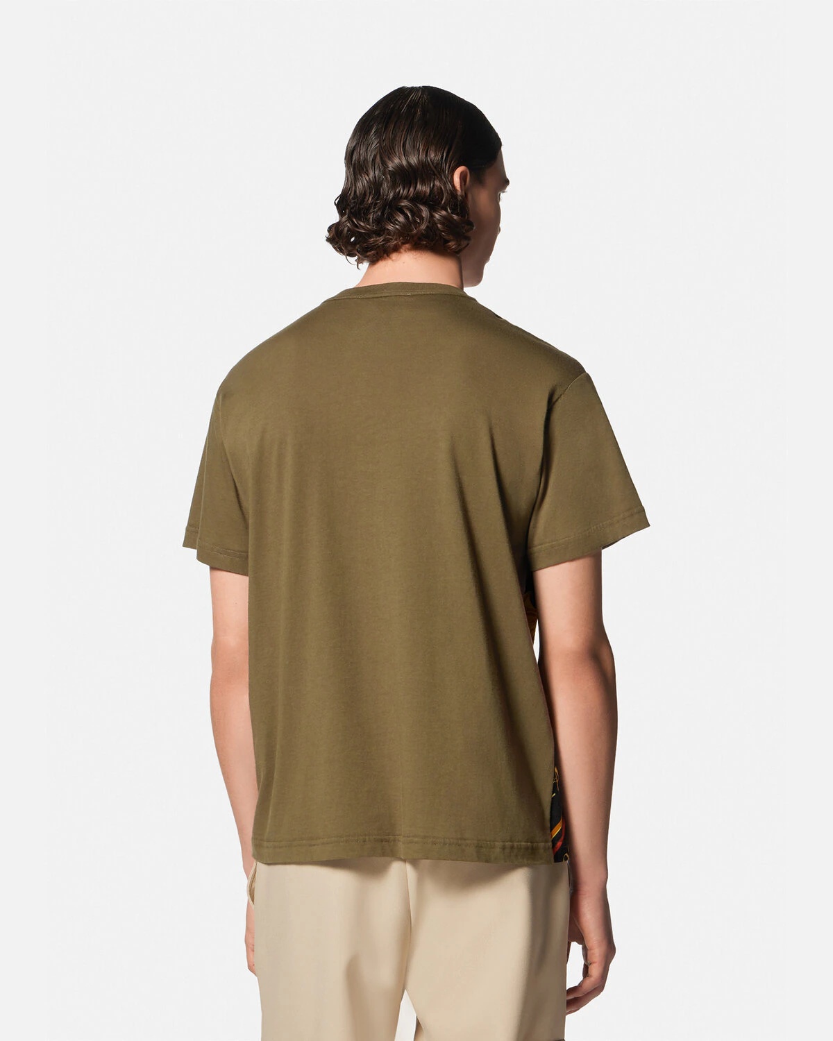 V-Emblem Chain T-Shirt - 4