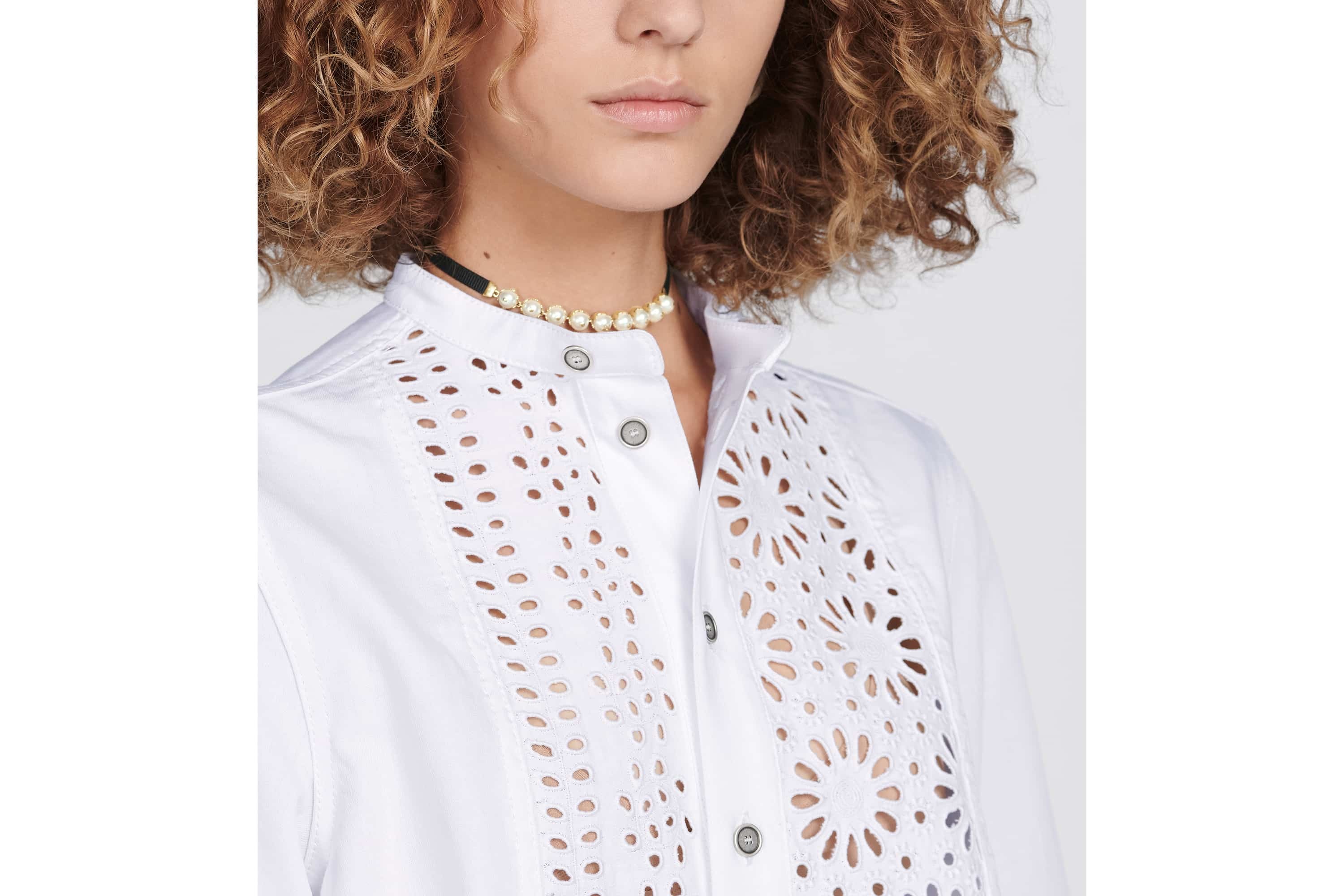 Short Buttoned Blouse - 7