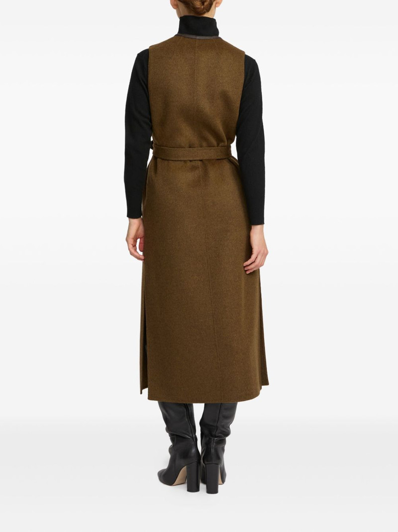 belted button-fastening gilet 3