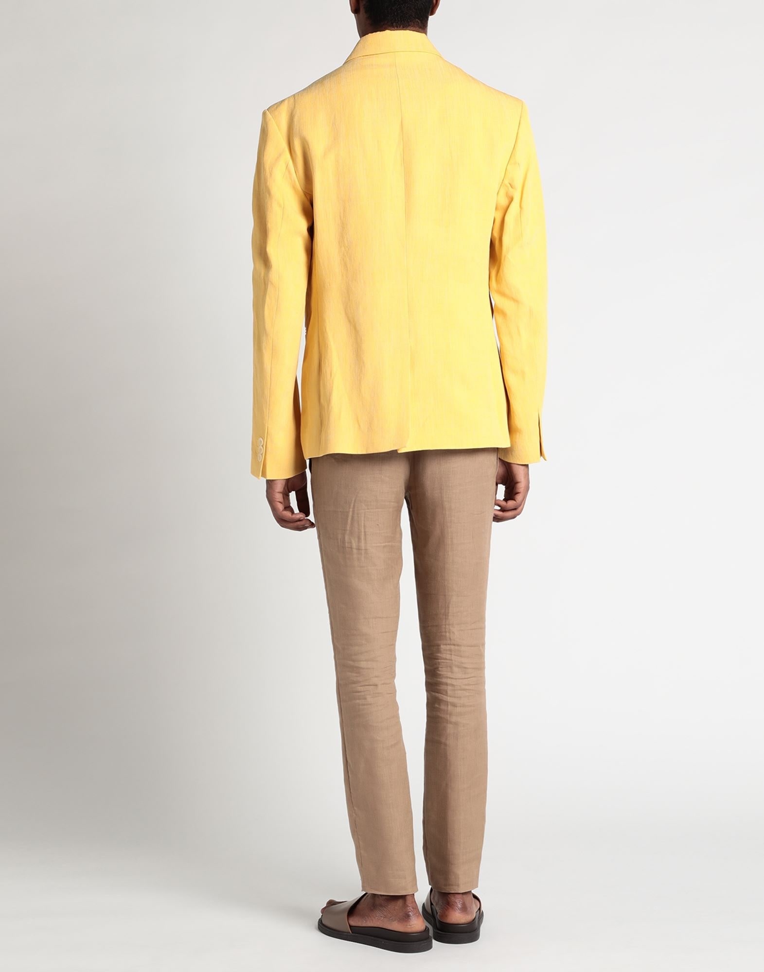 ボトムスその他 Jacquemus Yellow Double-Breasted Blazer Jacquemus Yellow Double-Breasted Blazer in Yellow | THE LIST