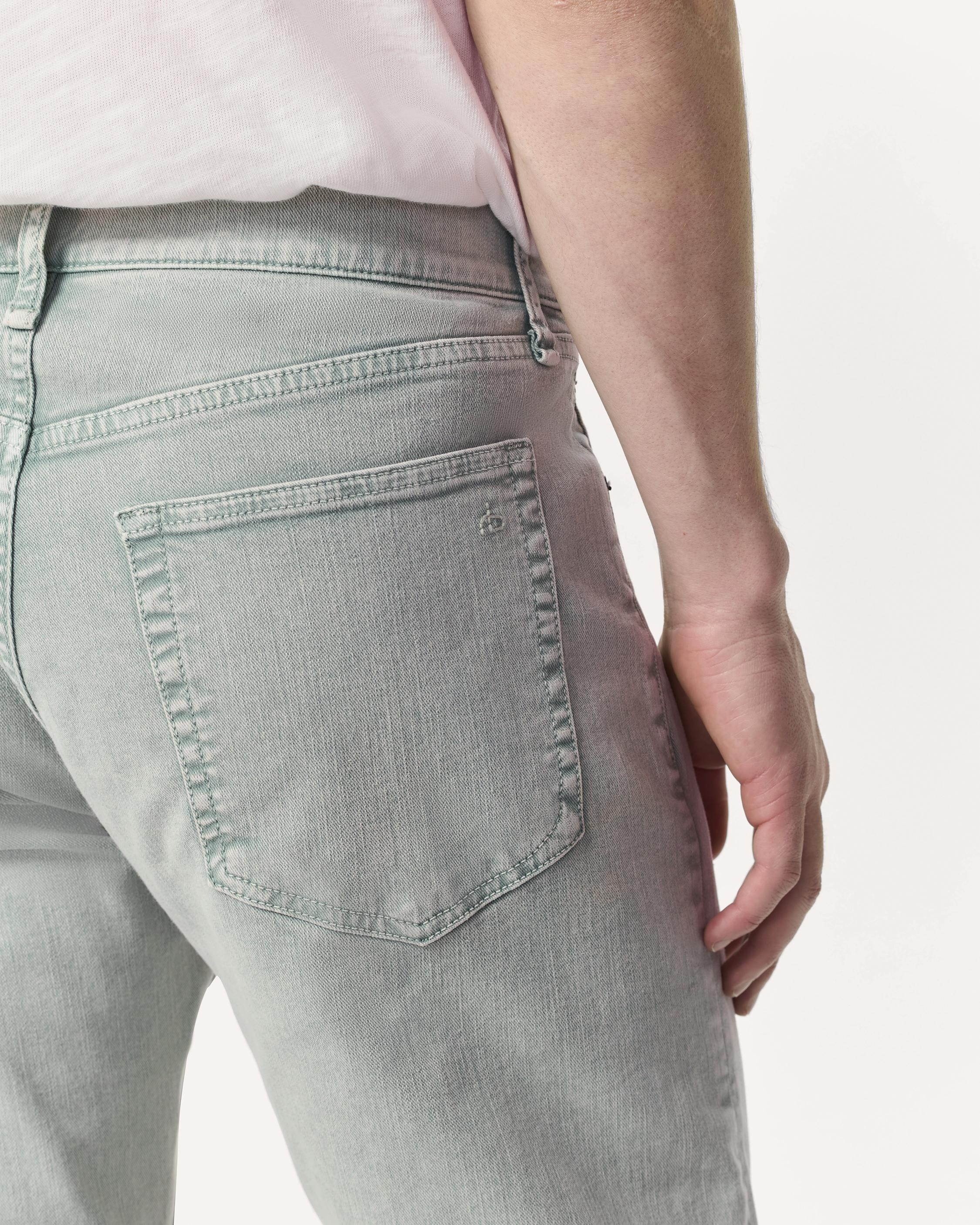Fit 4 Straight Fit Jeans
Aero Stretch Denim - 6