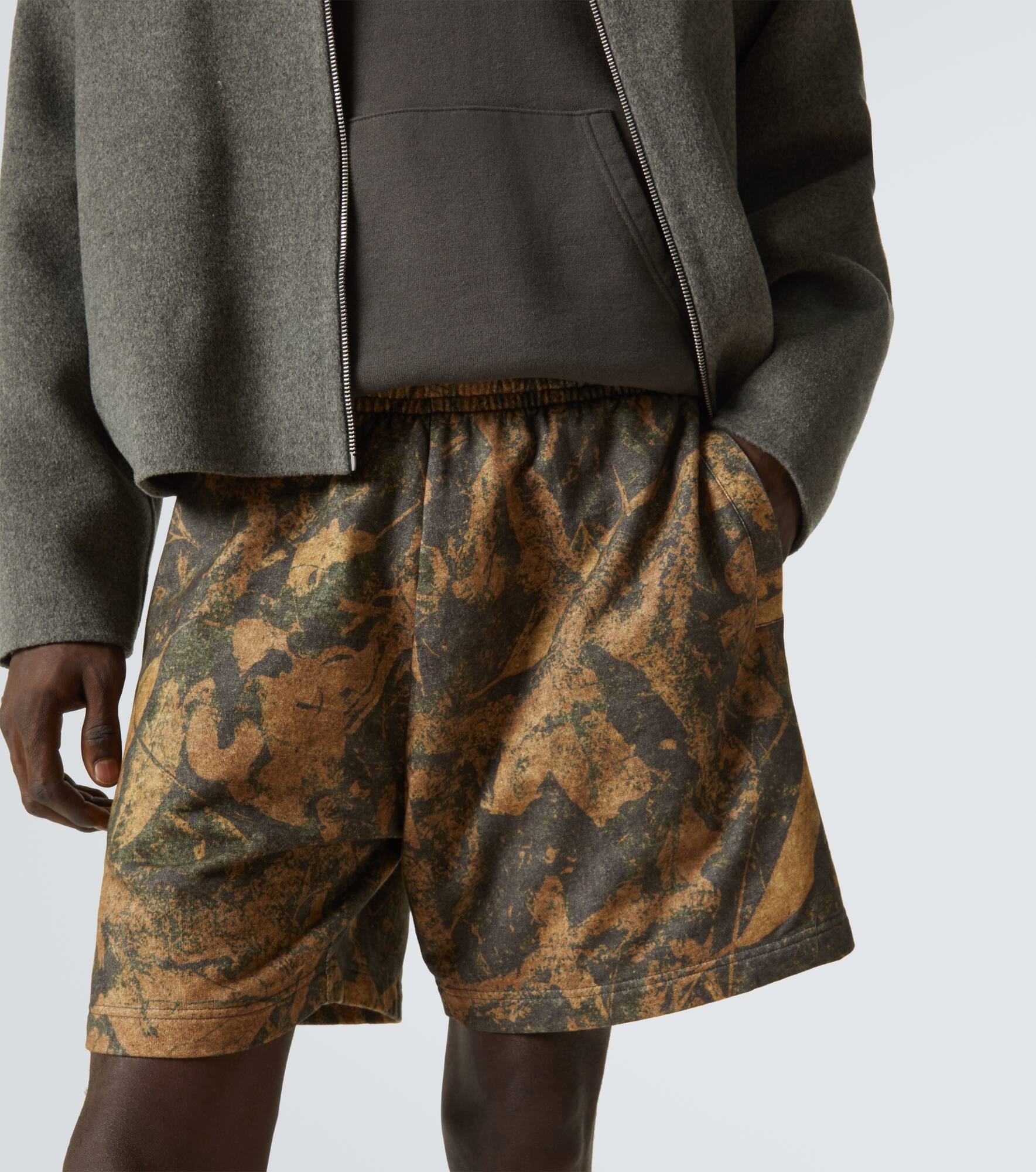 Camouflage cotton fleece shorts - 5