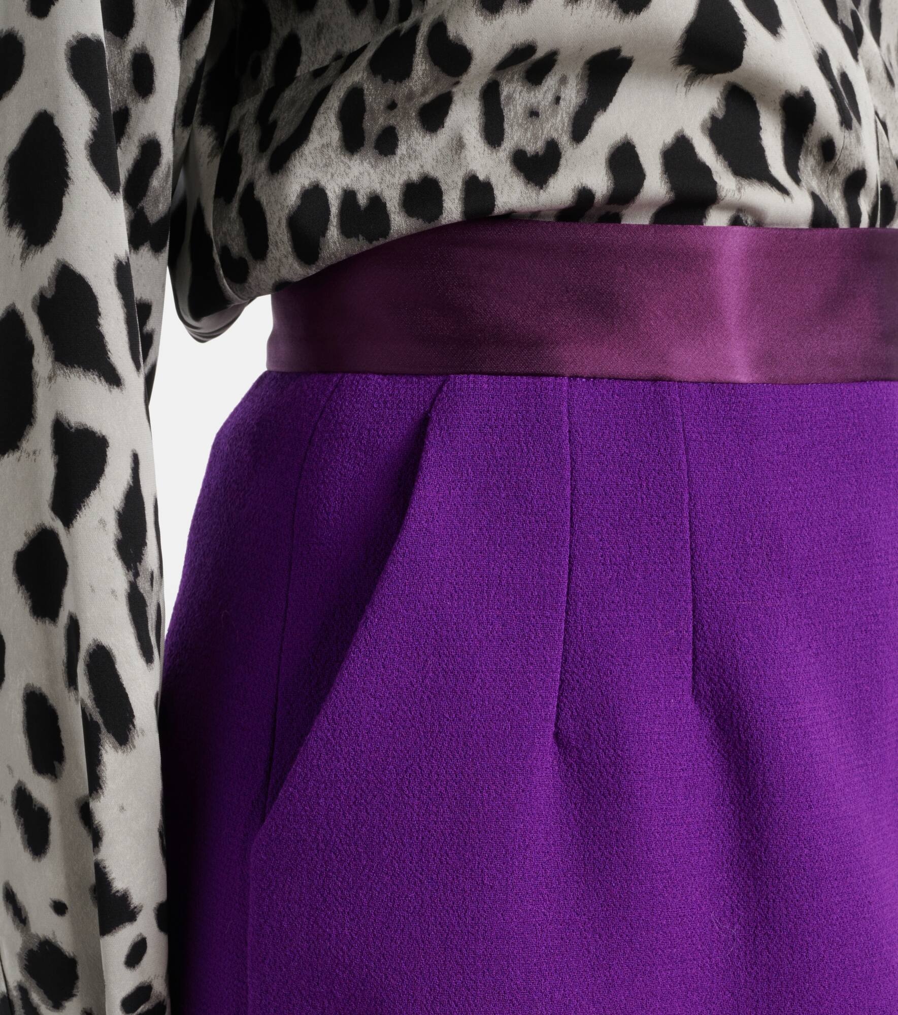 High-rise wool-blend crêpe pencil skirt - 4