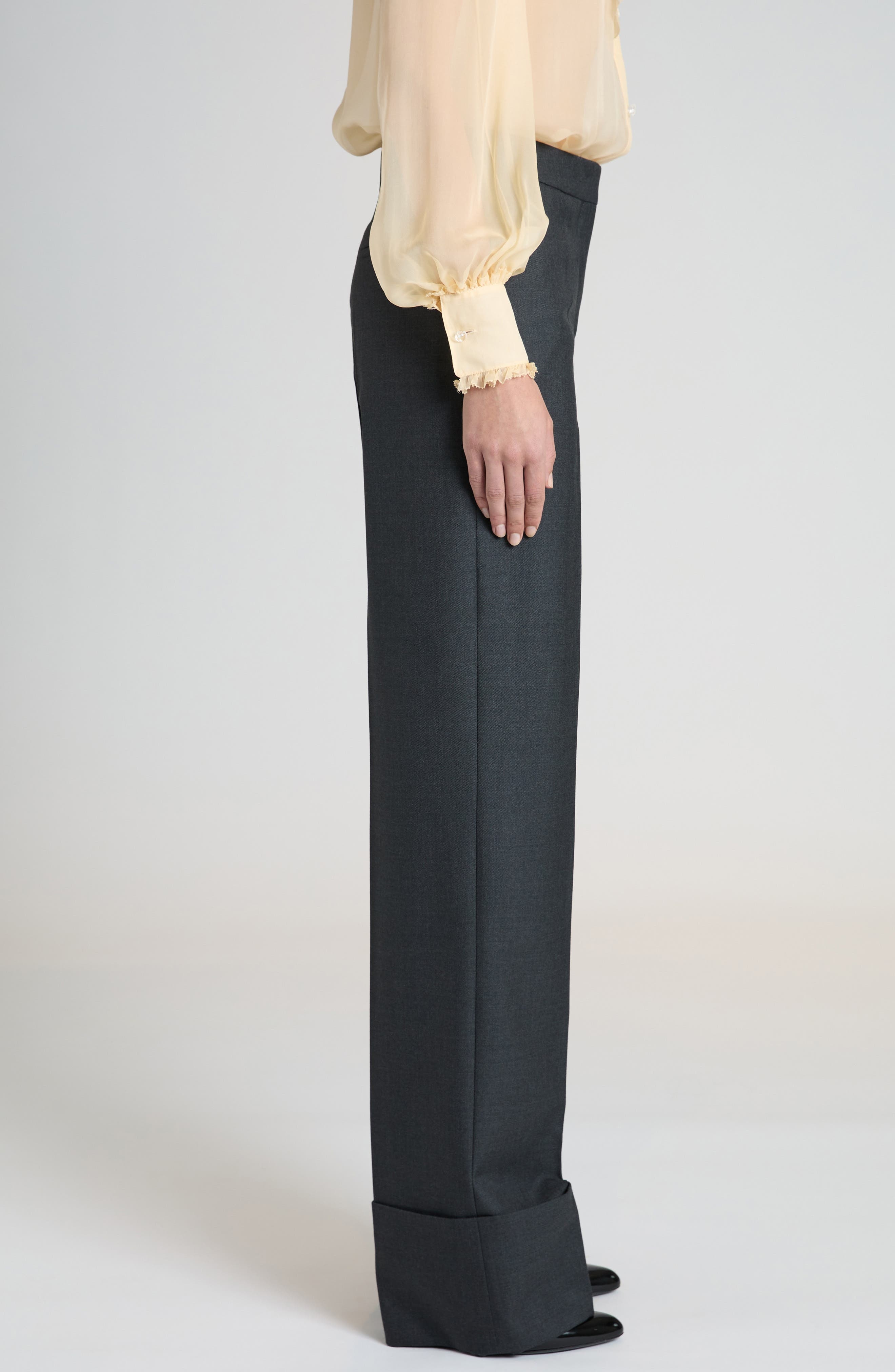 Valentino Garavani Virgin Wool Pants in Grigio Medio Mel at Nordstrom - 4