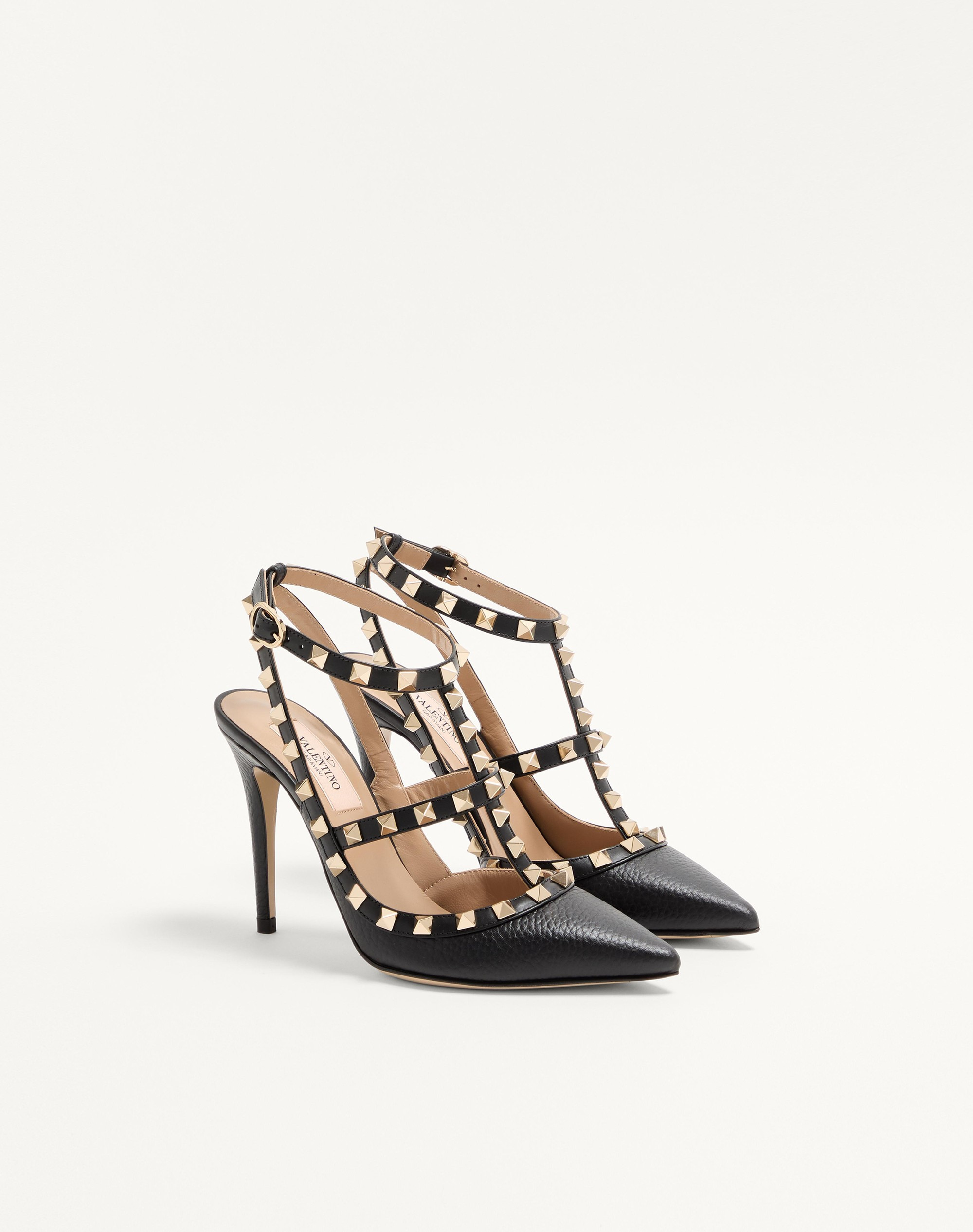ROCKSTUD GRAINY LEATHER ANKLE STRAP PUMP 100 MM - 2
