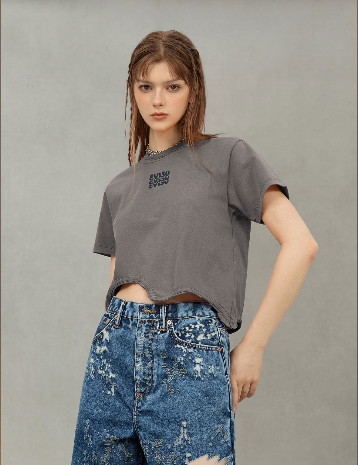 Logo Print and Distressed Detail Fashion Fit T-Shirt - 6