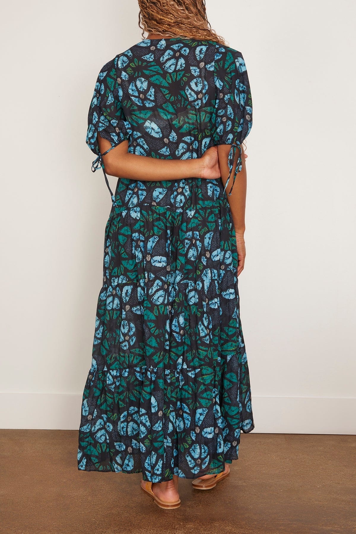Neera Coverup in Urchin - 4