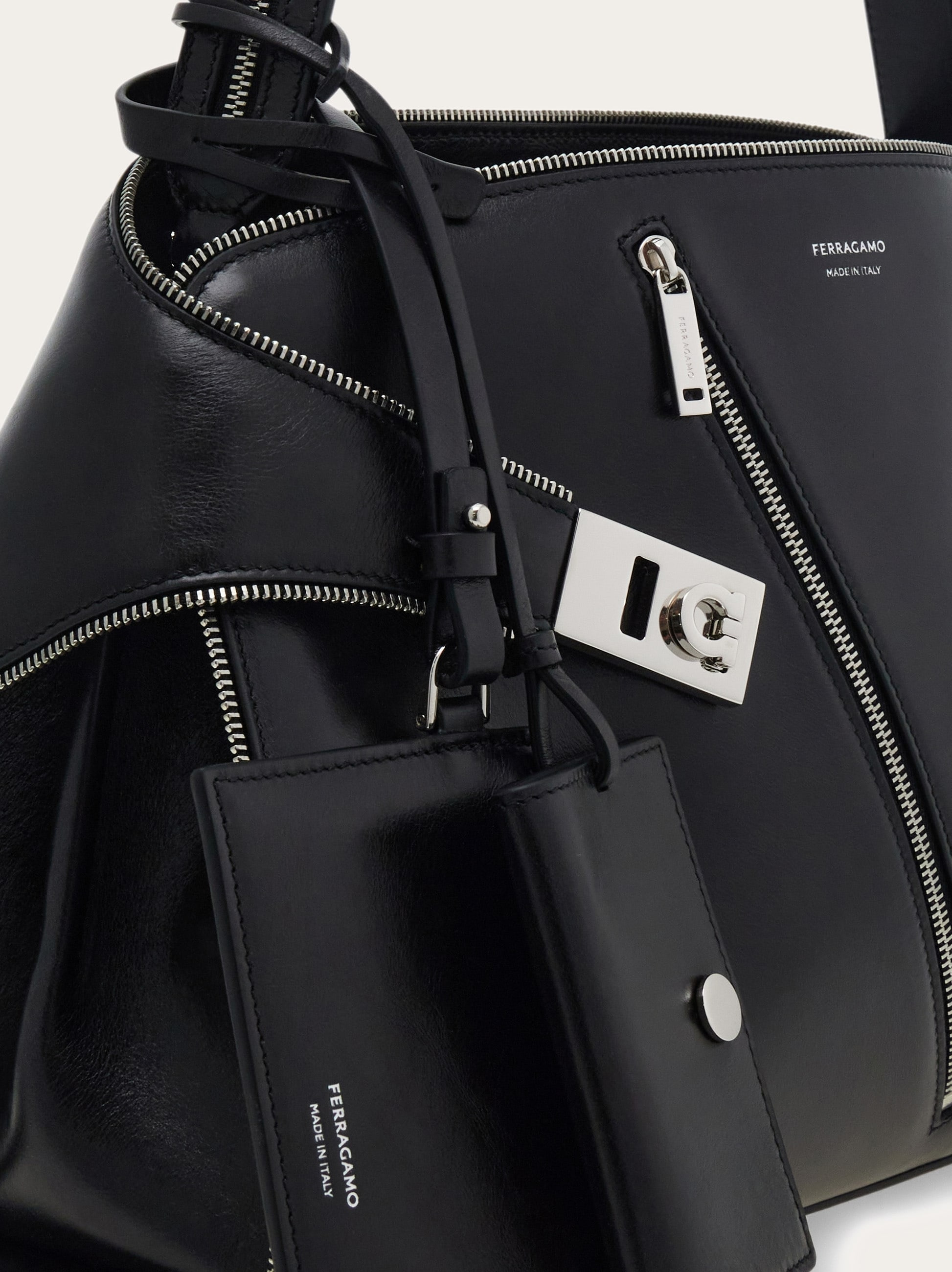Hug soft shoulder bag multi-zip (M) - 7