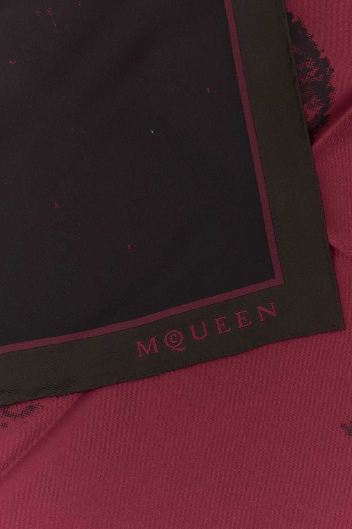 Alexander Mcqueen Women Printed Twill Foulard - 2