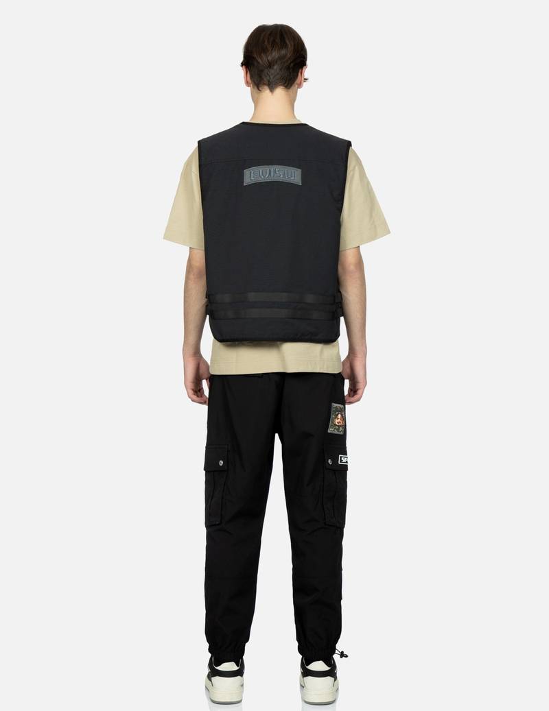 EVISU LOGO EMBROIDERY MULTI-POCKET VEST outlook