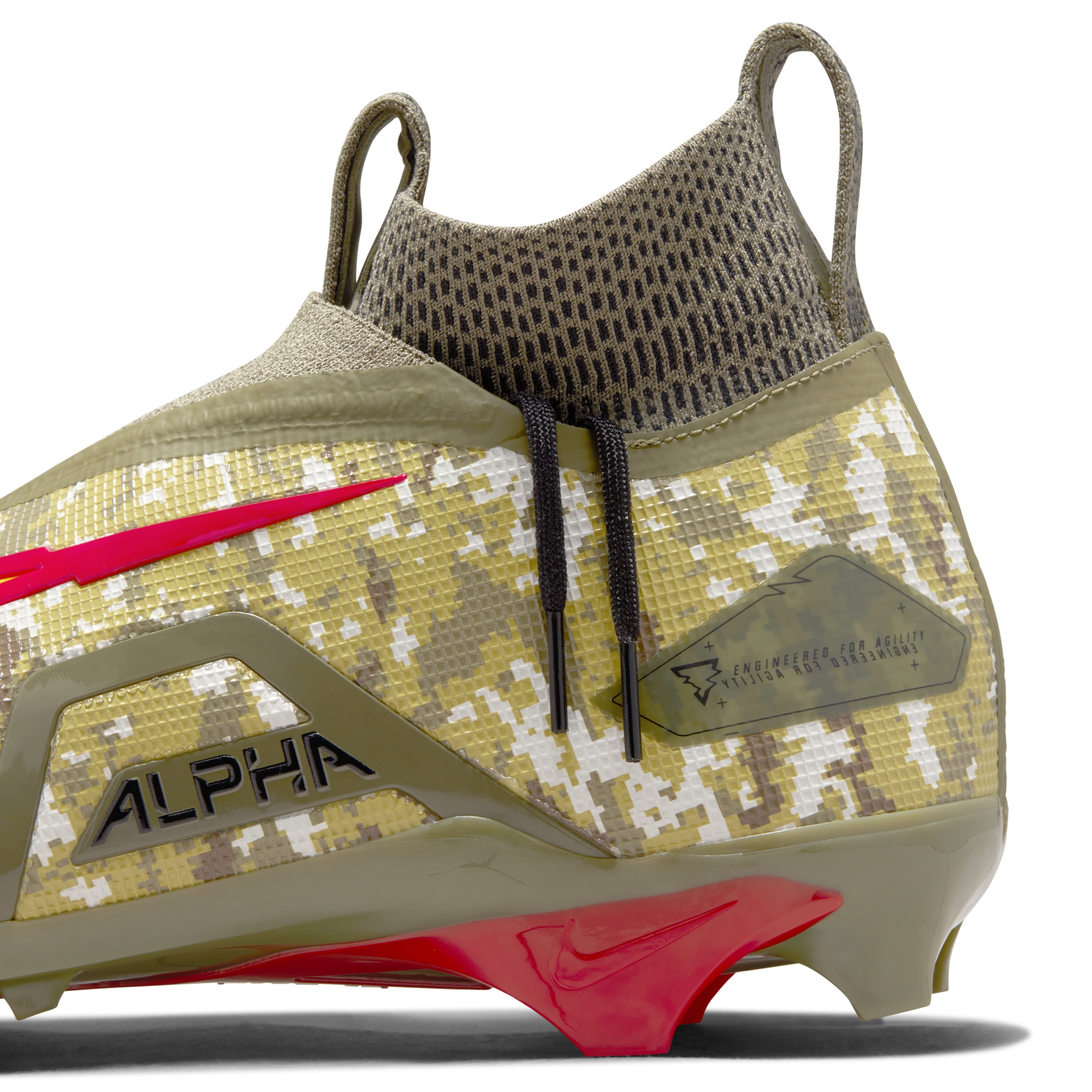 Nike Men's Alpha Menace Elite 3 "Travis Kelce" Football Cleats - 10