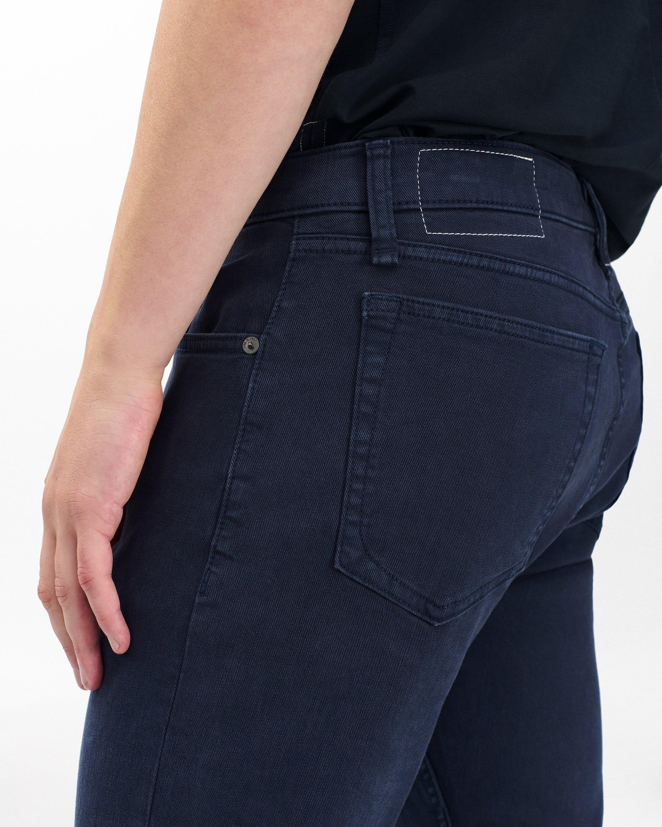 Fit 2 - Navy
Slim Fit Aero Stretch Jean - 5
