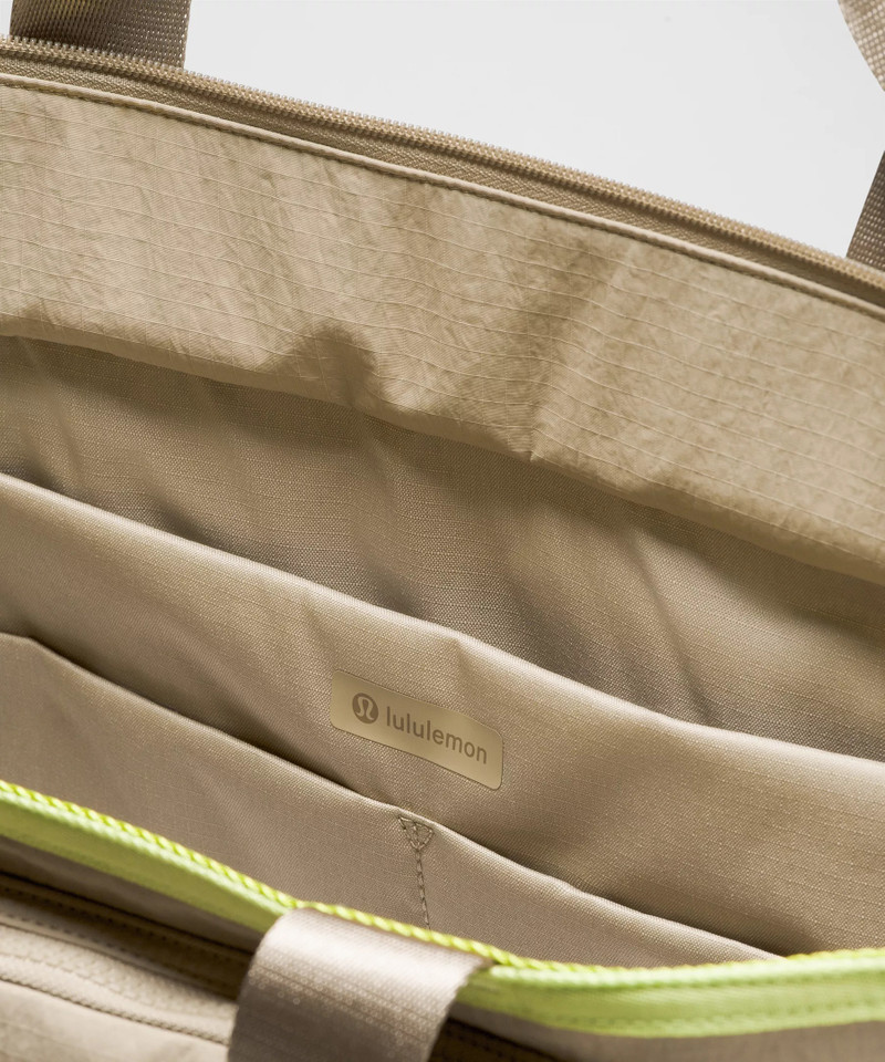 Multi-Pocket Tote Bag 19.5L 5