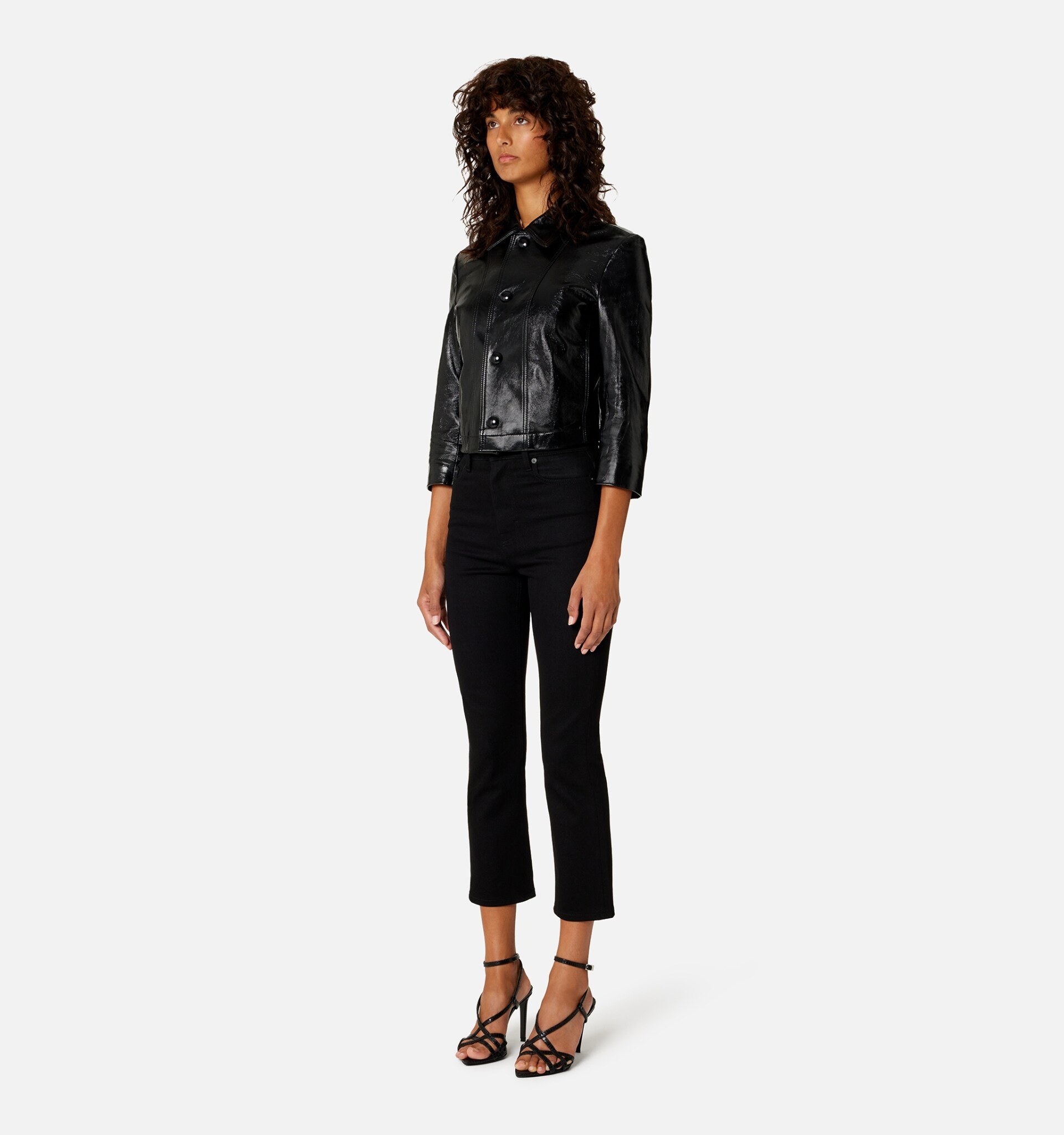 Short Leather Buttoned Jacket - 3