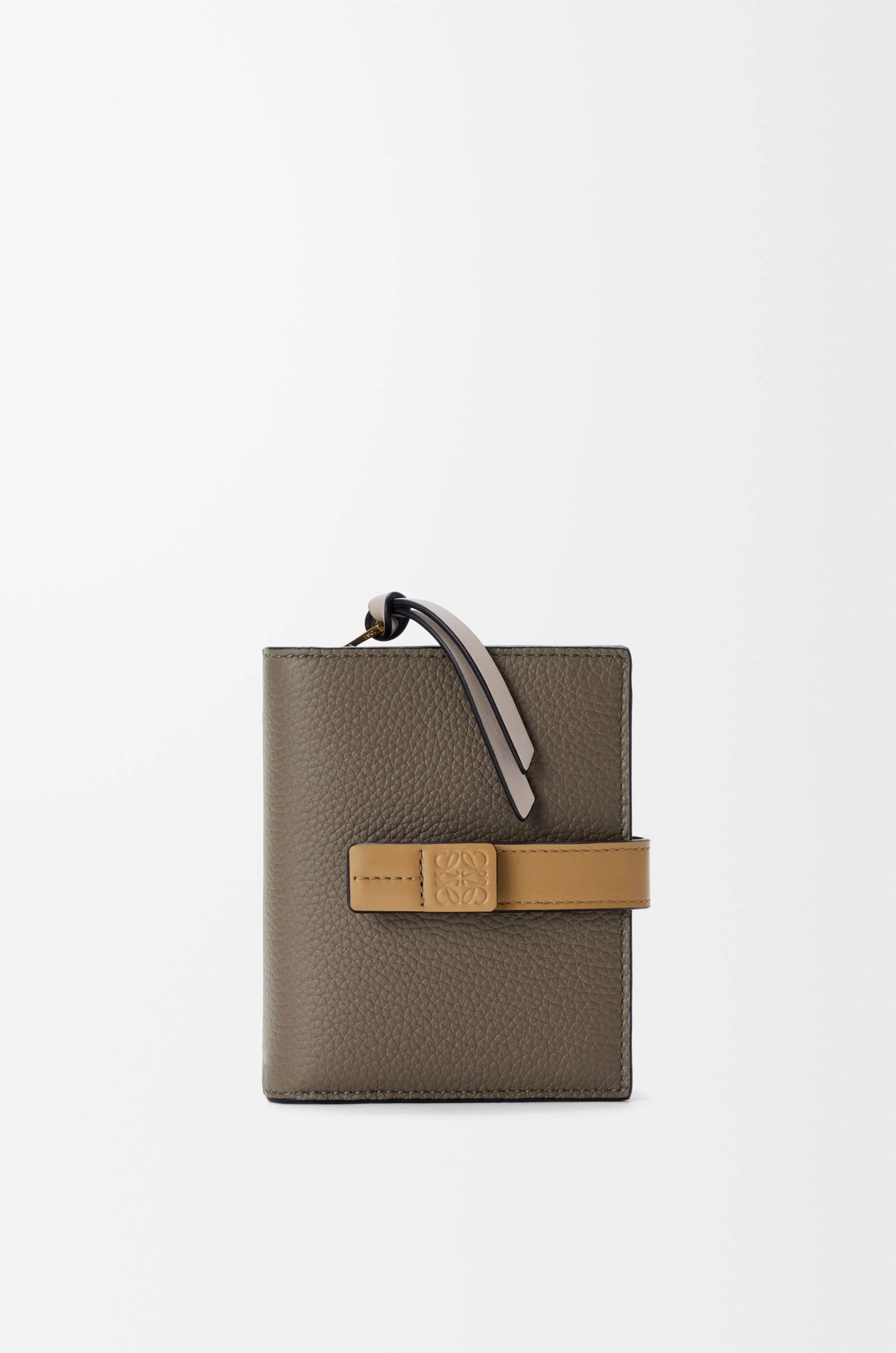 Compact zip wallet in soft grained calfskin - 1