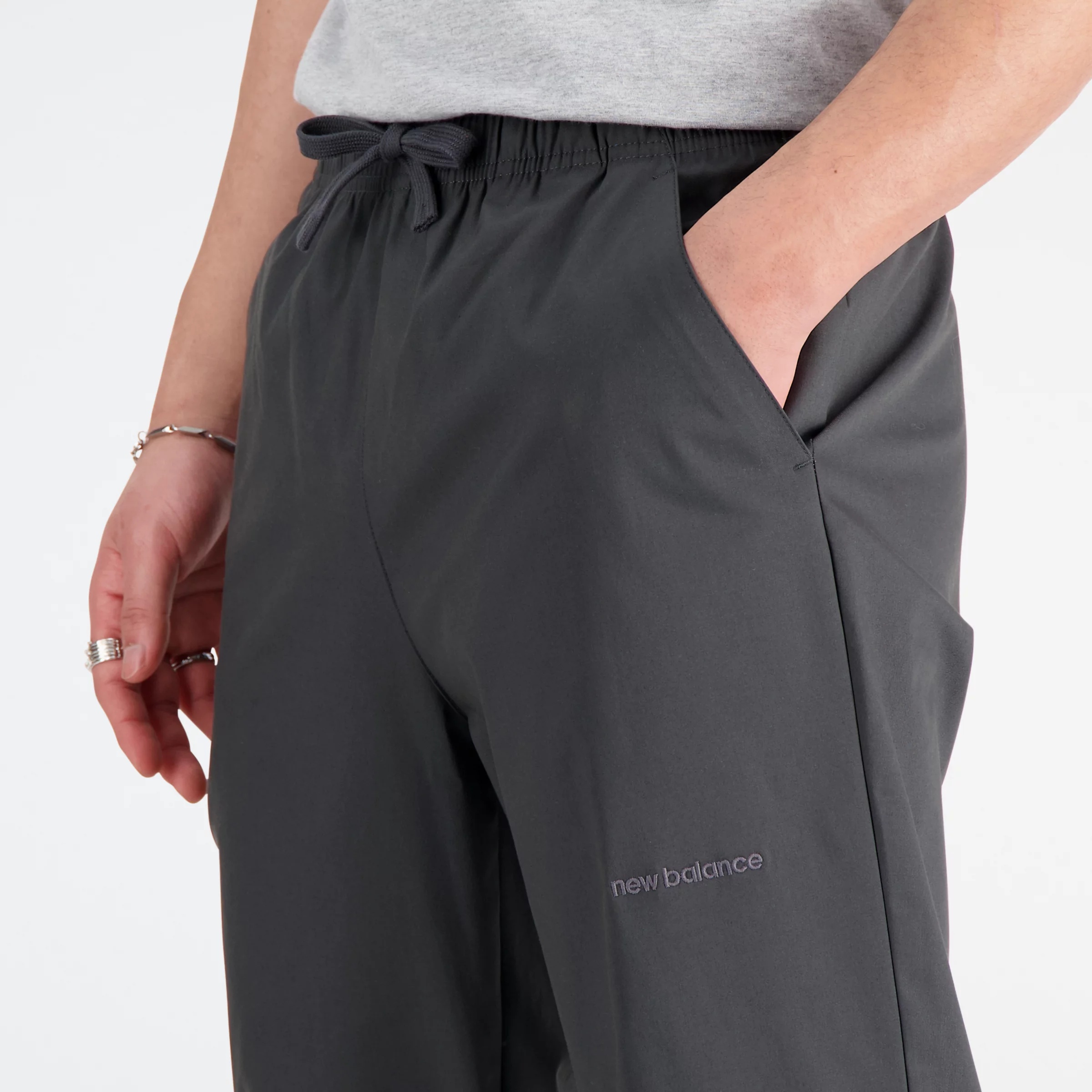 Athletics Linear Woven Pant - 5