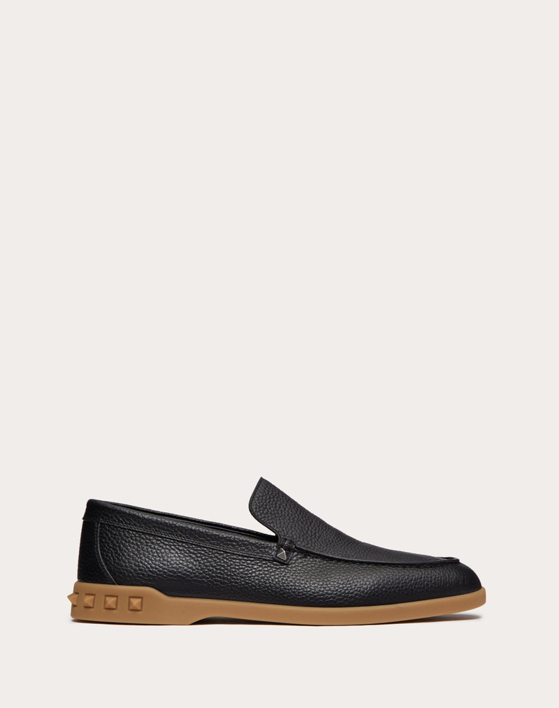 LEISURE FLOWS SLIP-ON IN GRAINY CALFSKIN 1