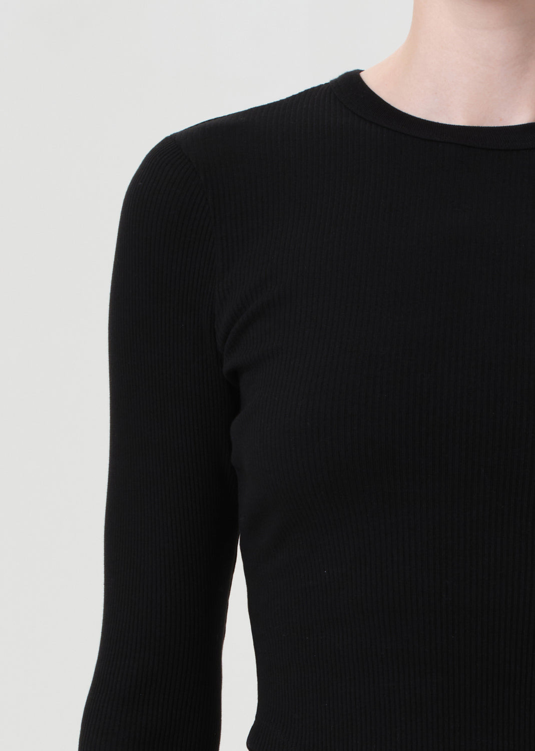 NEEMA TEE IN BLACK - 5