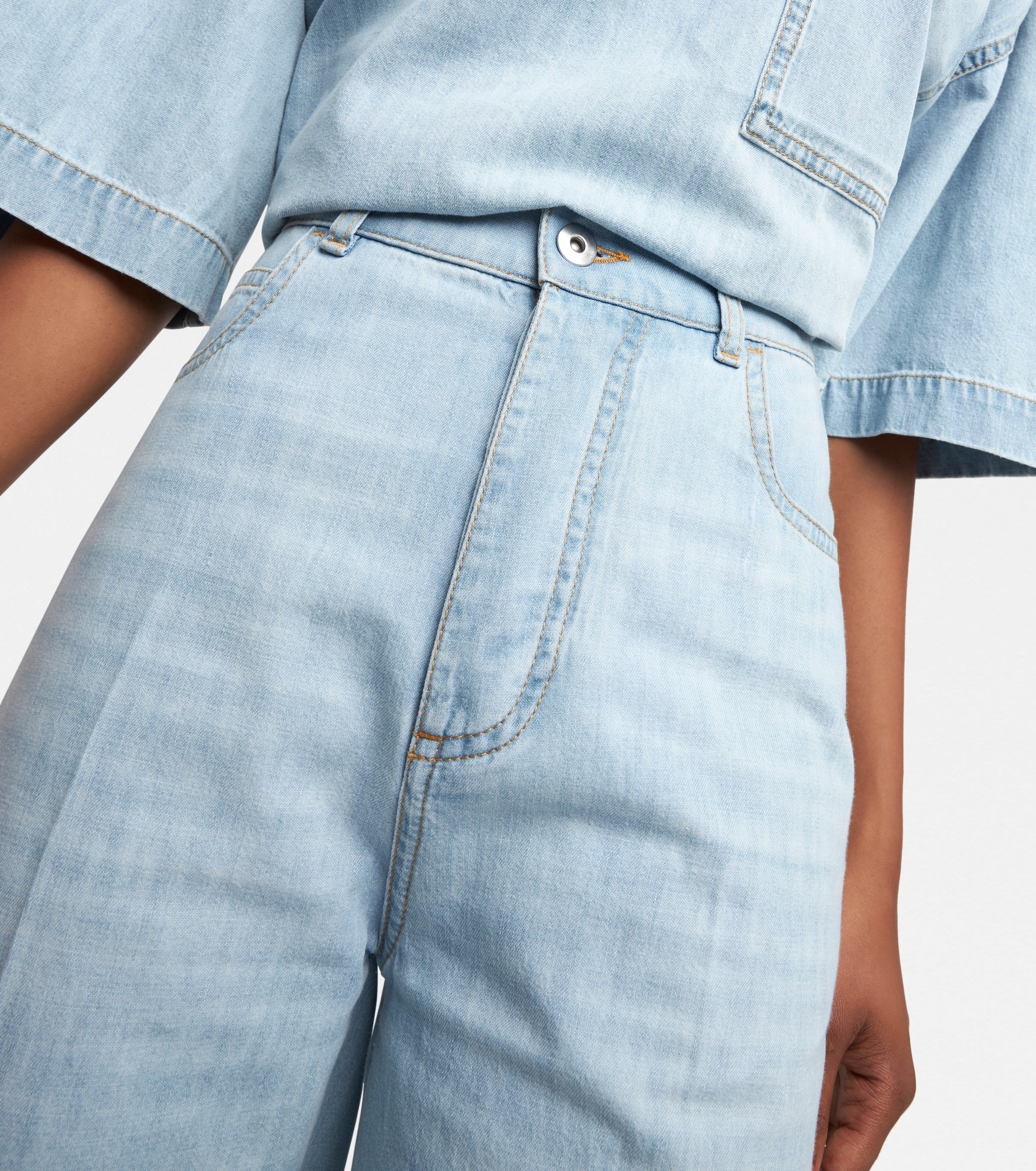High-rise wide-leg jeans - 4
