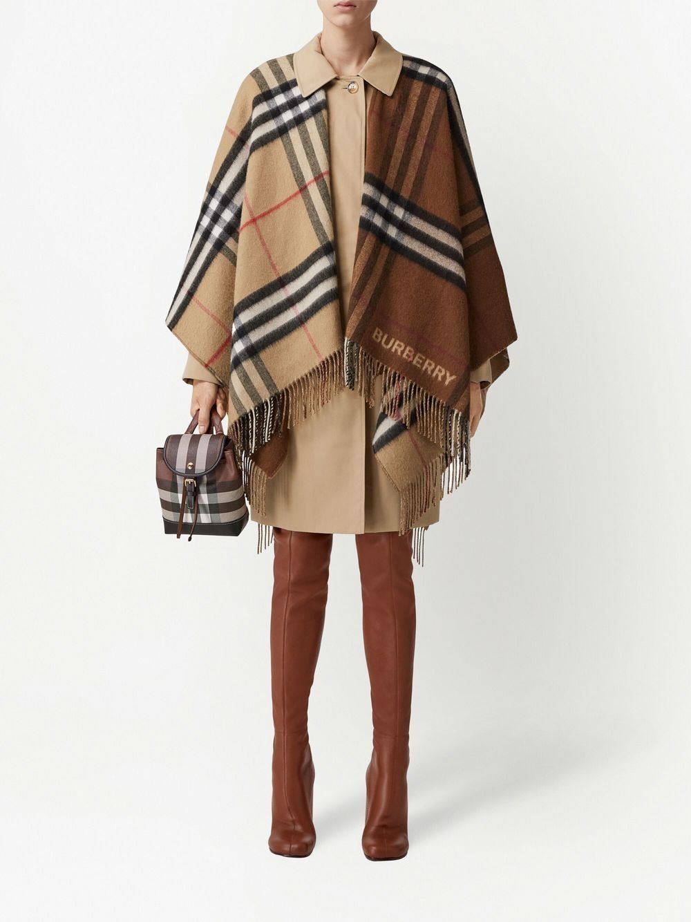 Contrast check fringed cape - 2