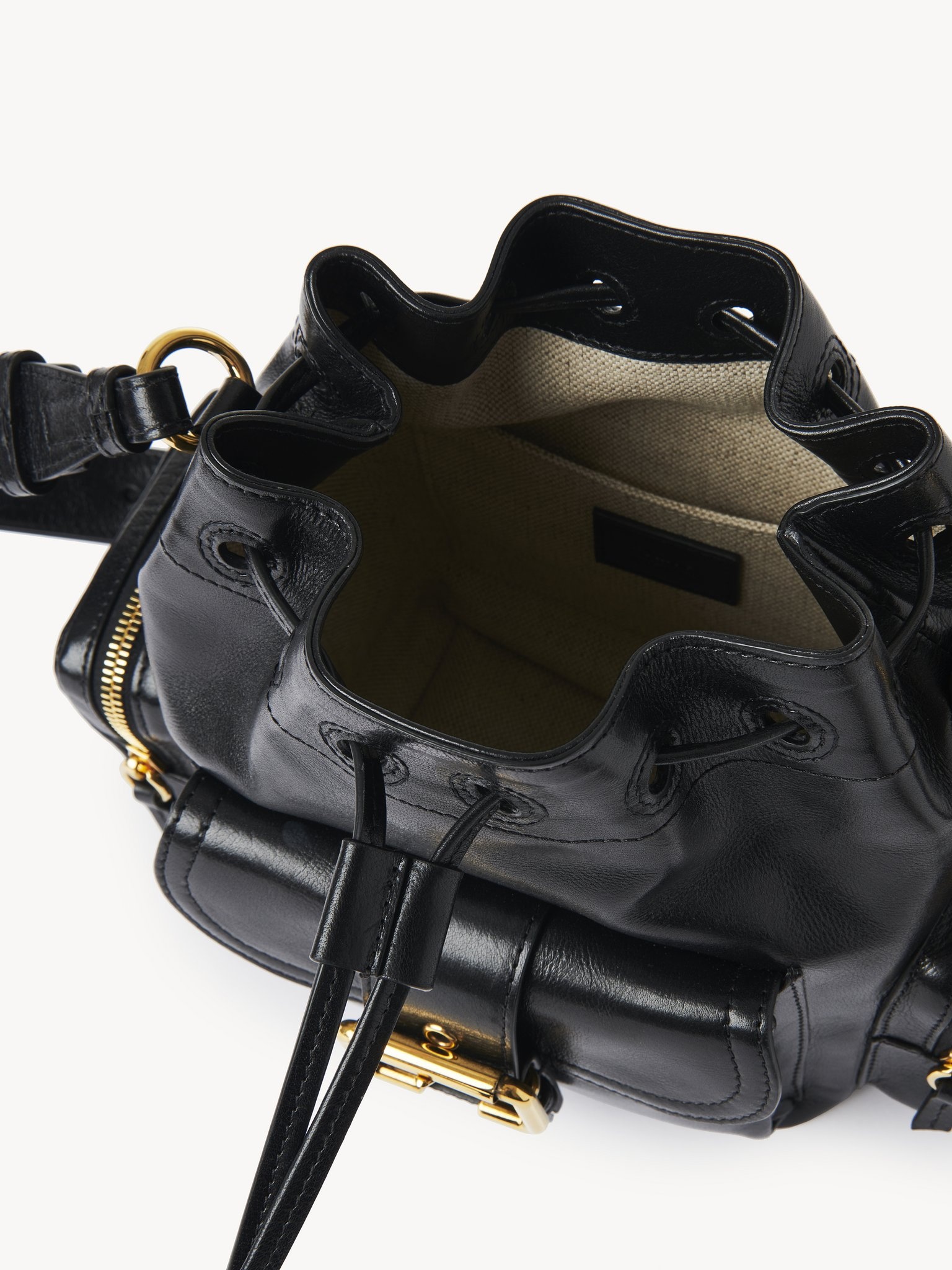CAMERA BUCKET BAG IN SHINY LEATHER - 6