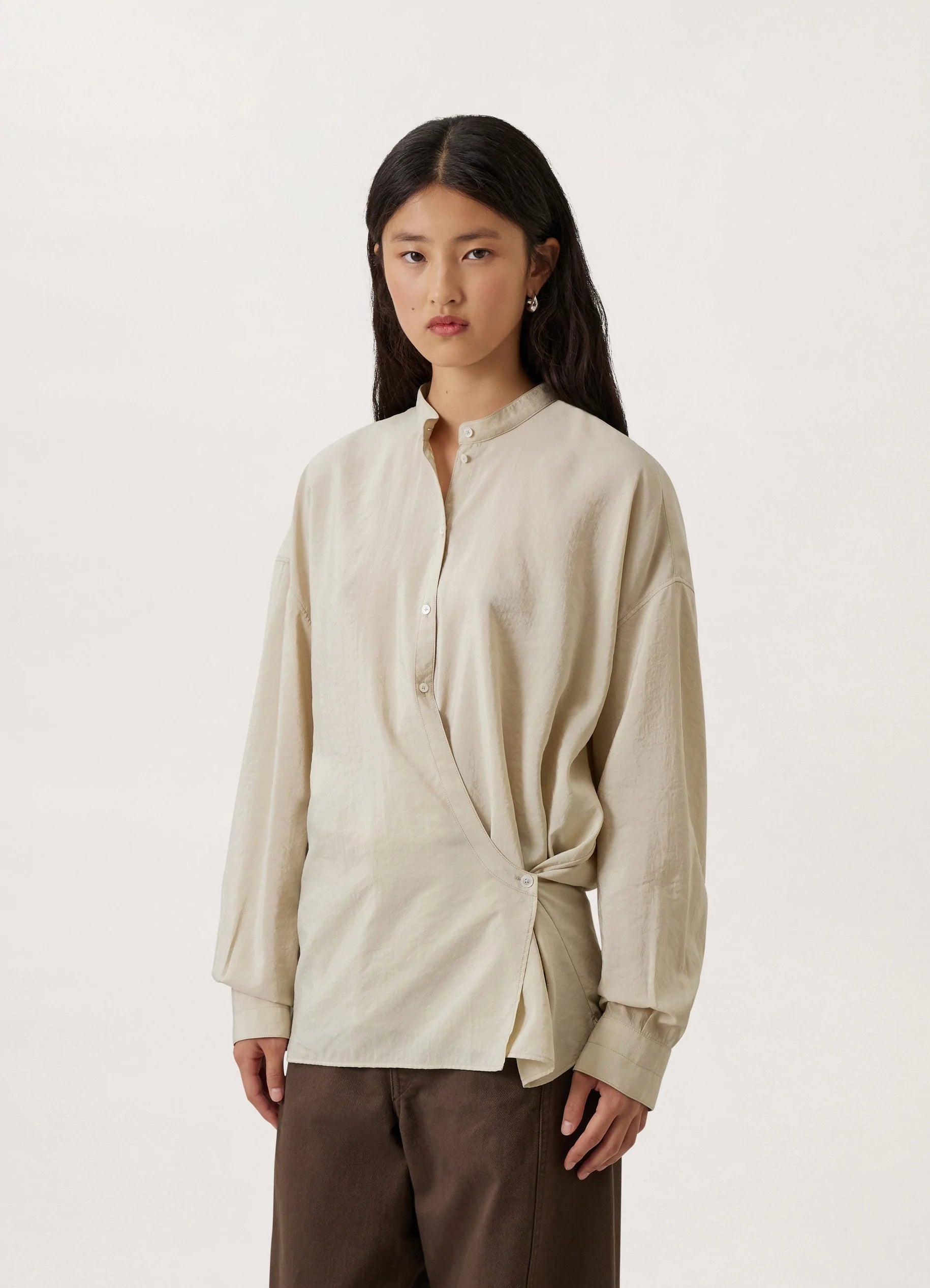 Lemaire OFFICER COLLAR TWISTED SHIRT DRY SILK | REVERSIBLE