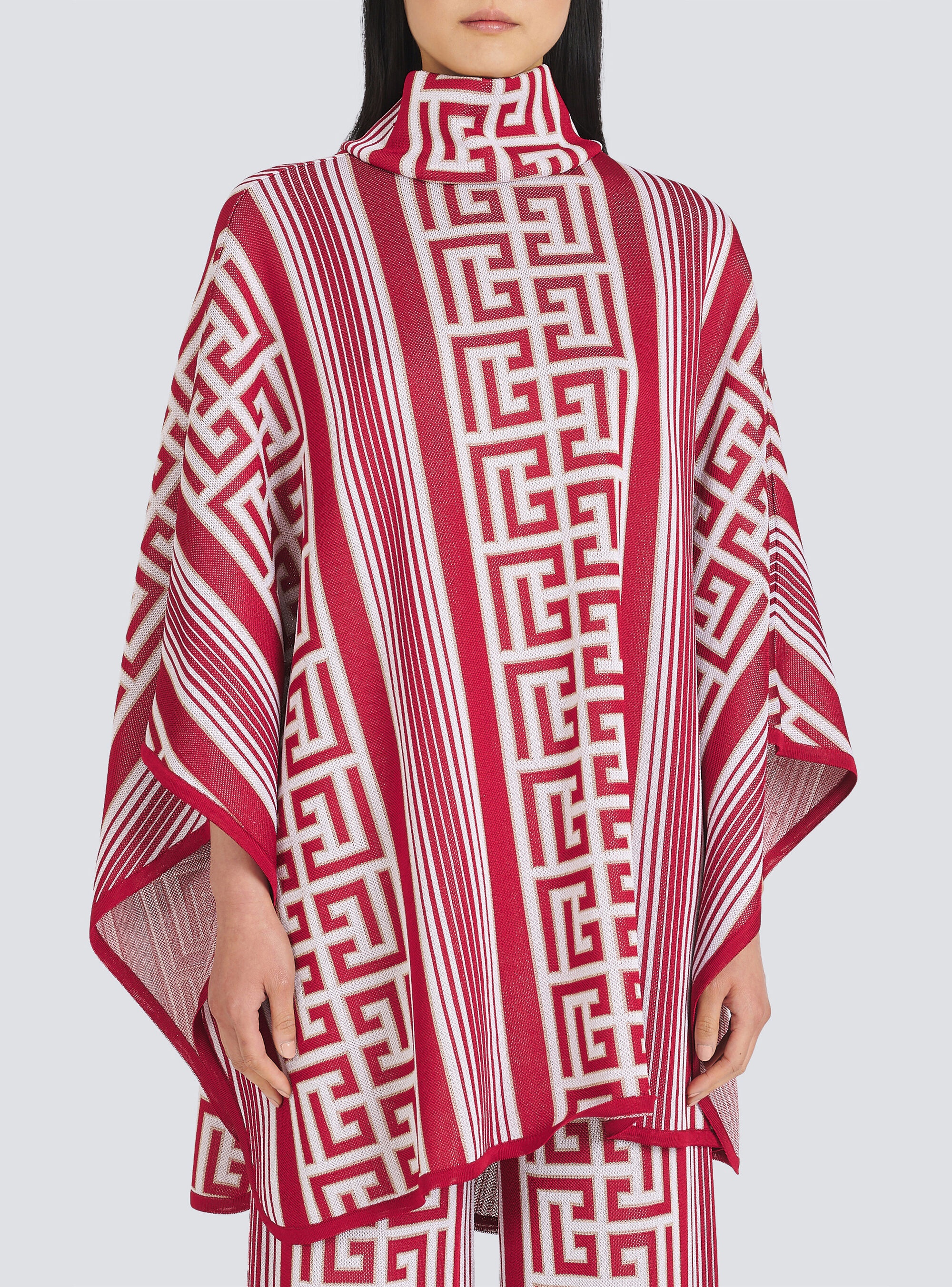 Knit eco-designed poncho with Balmain monogram - 6