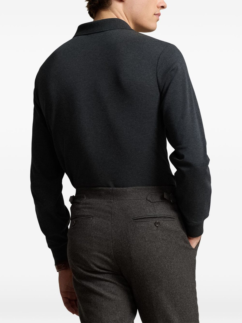long-sleeved V-neck sweater 4